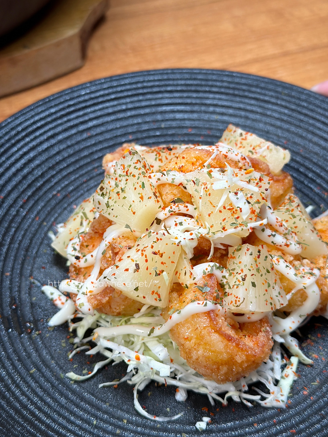 高雄左營居酒屋《酒弎居食屋》冬季限定麻油燒酒雞只要399元!必點鐵板蒜蝦飯與職人級串燒 @高雄美食底對 高雄左營居酒屋《酒弎居食屋》冬季限定麻油燒酒雞只要399元!必點鐵板蒜蝦飯與職人級串燒 @高雄美食底對