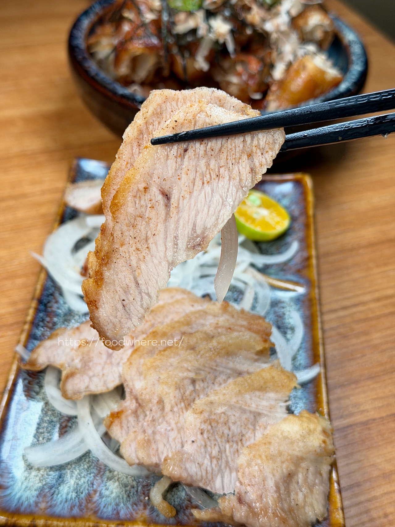 高雄左營居酒屋《酒弎居食屋》冬季限定麻油燒酒雞只要399元!必點鐵板蒜蝦飯與職人級串燒 @高雄美食底對 高雄左營居酒屋《酒弎居食屋》冬季限定麻油燒酒雞只要399元!必點鐵板蒜蝦飯與職人級串燒 @高雄美食底對