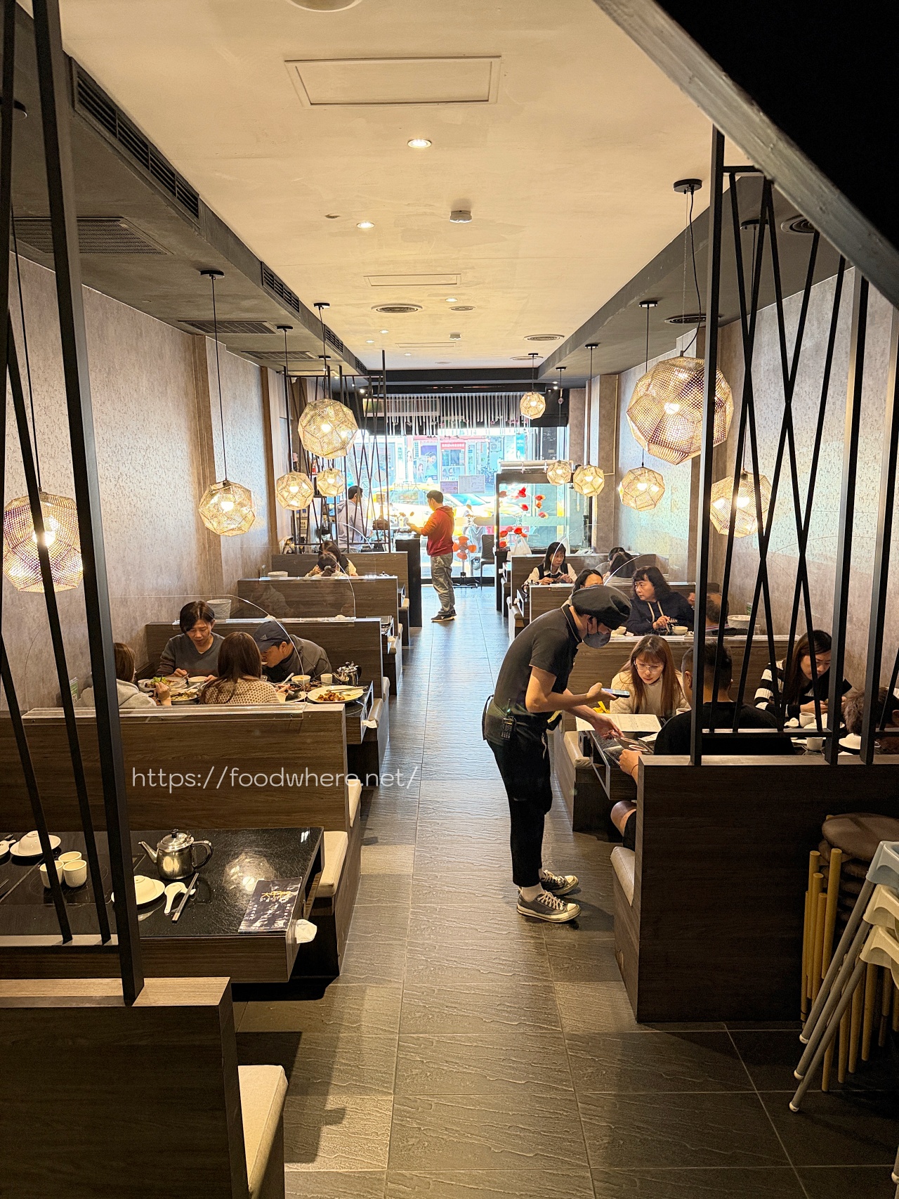 高雄左營聚餐推薦『大宅門乾鍋鴨頭 』獨門乾鍋二吃與創意新台菜料理 @高雄美食底對