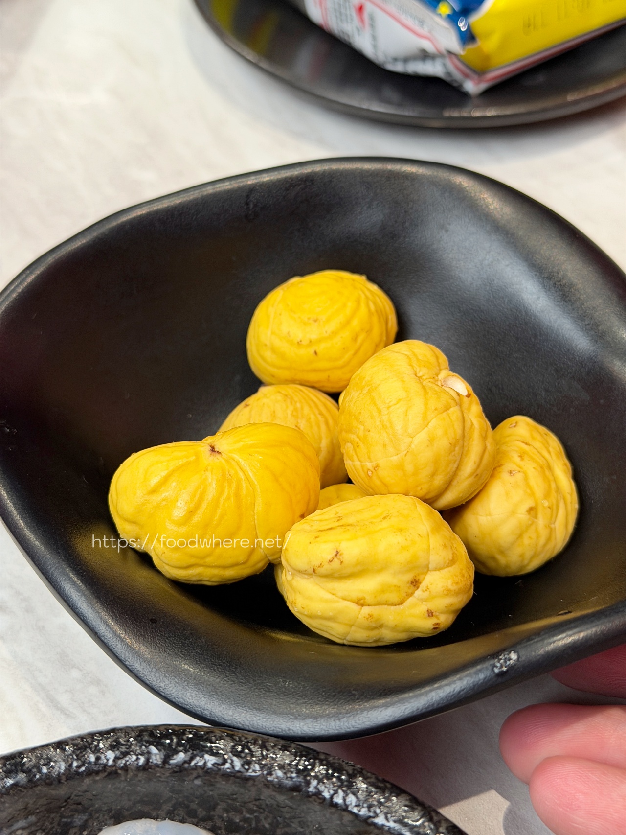 高雄三民美食推薦《窩麻辣豆腐火鍋》高雄麻辣火鍋新選擇，湯底深厚、滷水類驚艷 @高雄美食底對