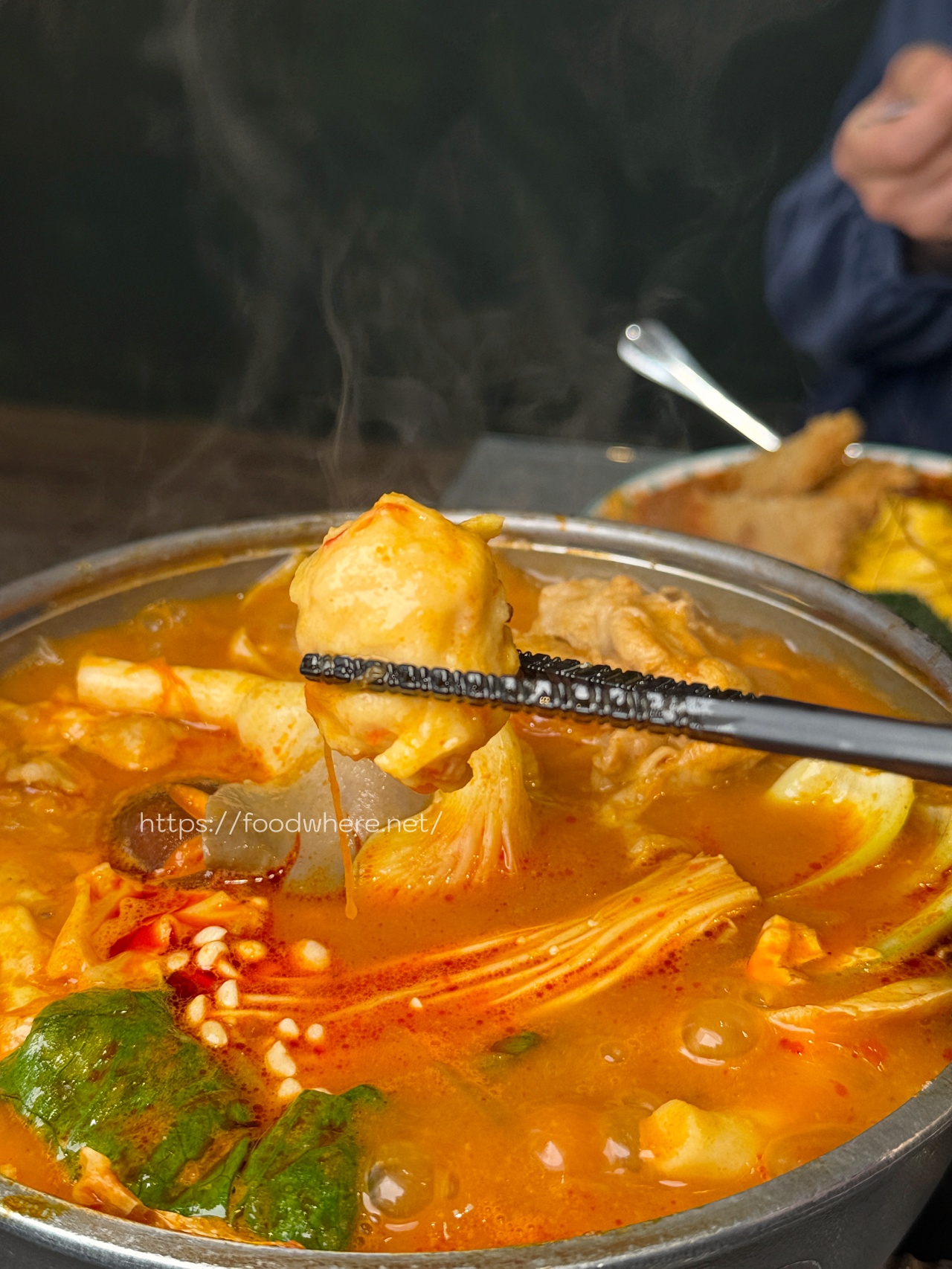 高雄左營美食推薦《沐嶼熟成咖哩》日式、南洋、印度多重風味的咖哩寶藏店 @高雄美食底對