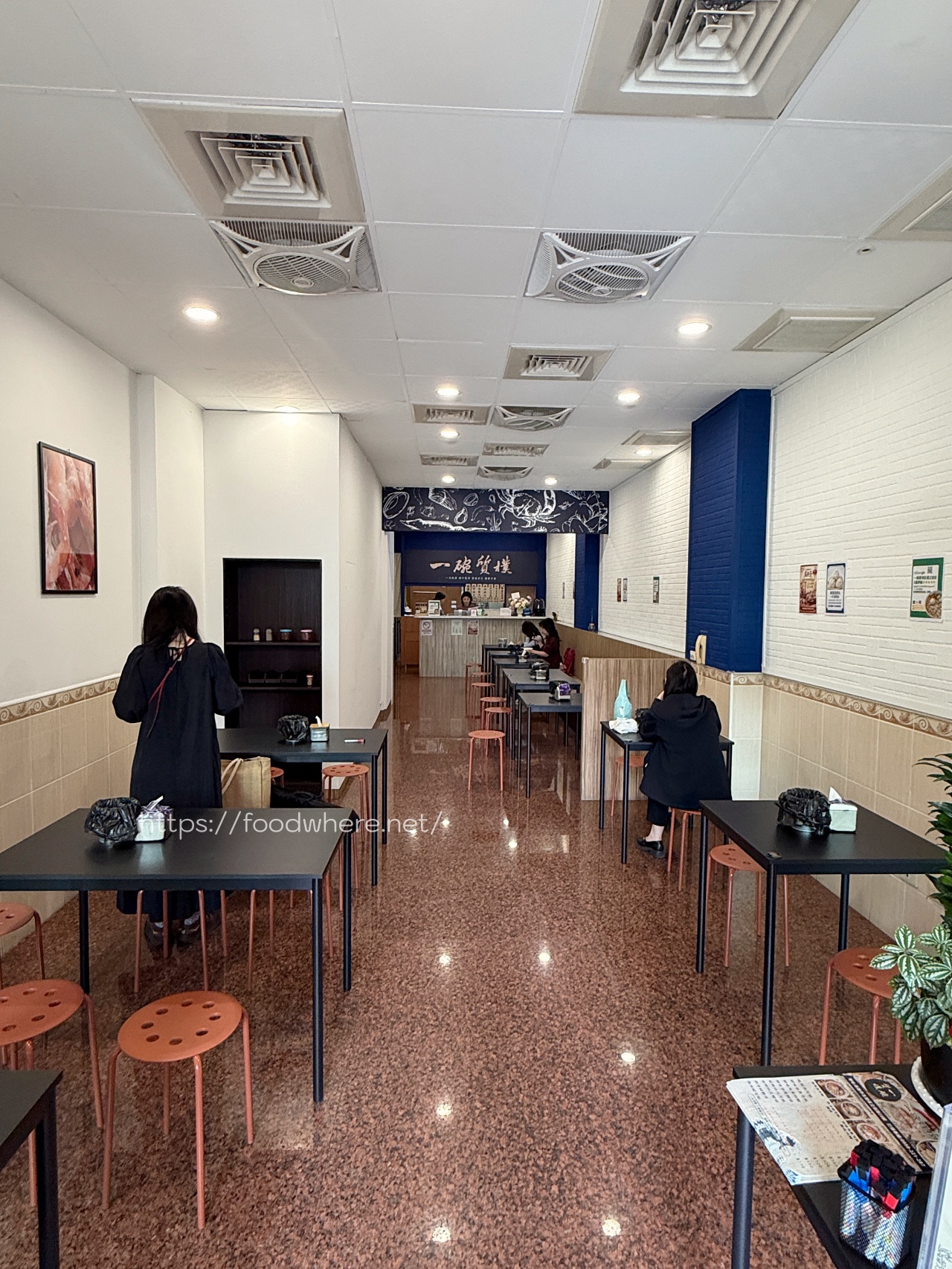 高雄左營美食推薦《一碗質樸 巨蛋立信店》藏身巨蛋商圈的滿滿海味湯泡飯！推：蛤蠣絲瓜麵線 @高雄美食底對