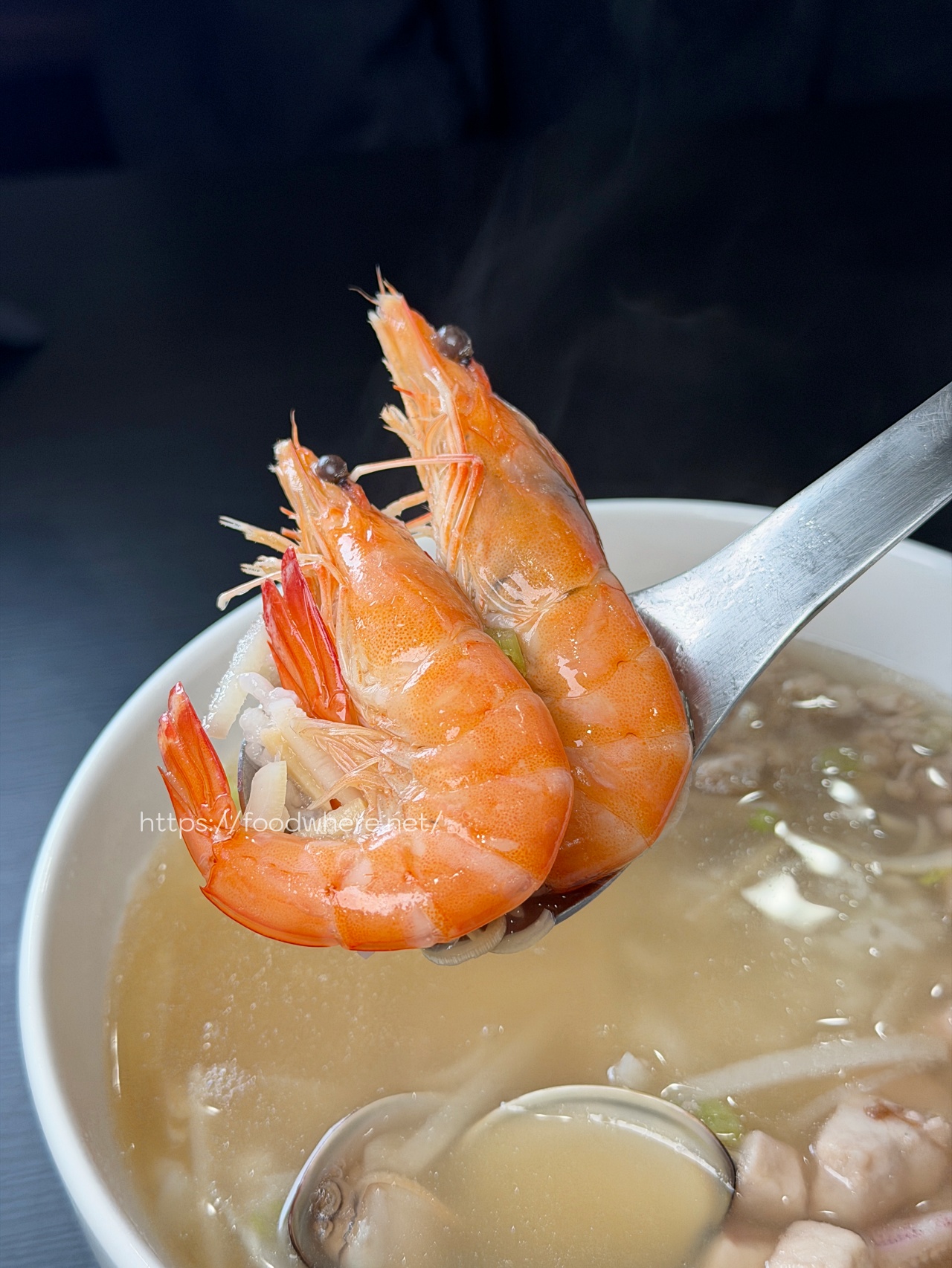 高雄左營美食推薦《一碗質樸 巨蛋立信店》藏身巨蛋商圈的滿滿海味湯泡飯！推：蛤蠣絲瓜麵線 @高雄美食底對