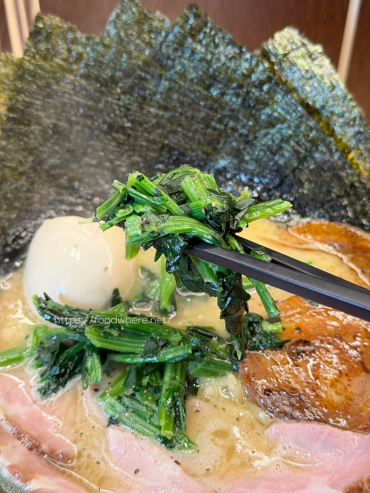 高雄鹽埕美食推薦 《厥楓流》隱身巷弄的深夜家系拉麵與極致炙燒叉燒飯 @高雄美食底對