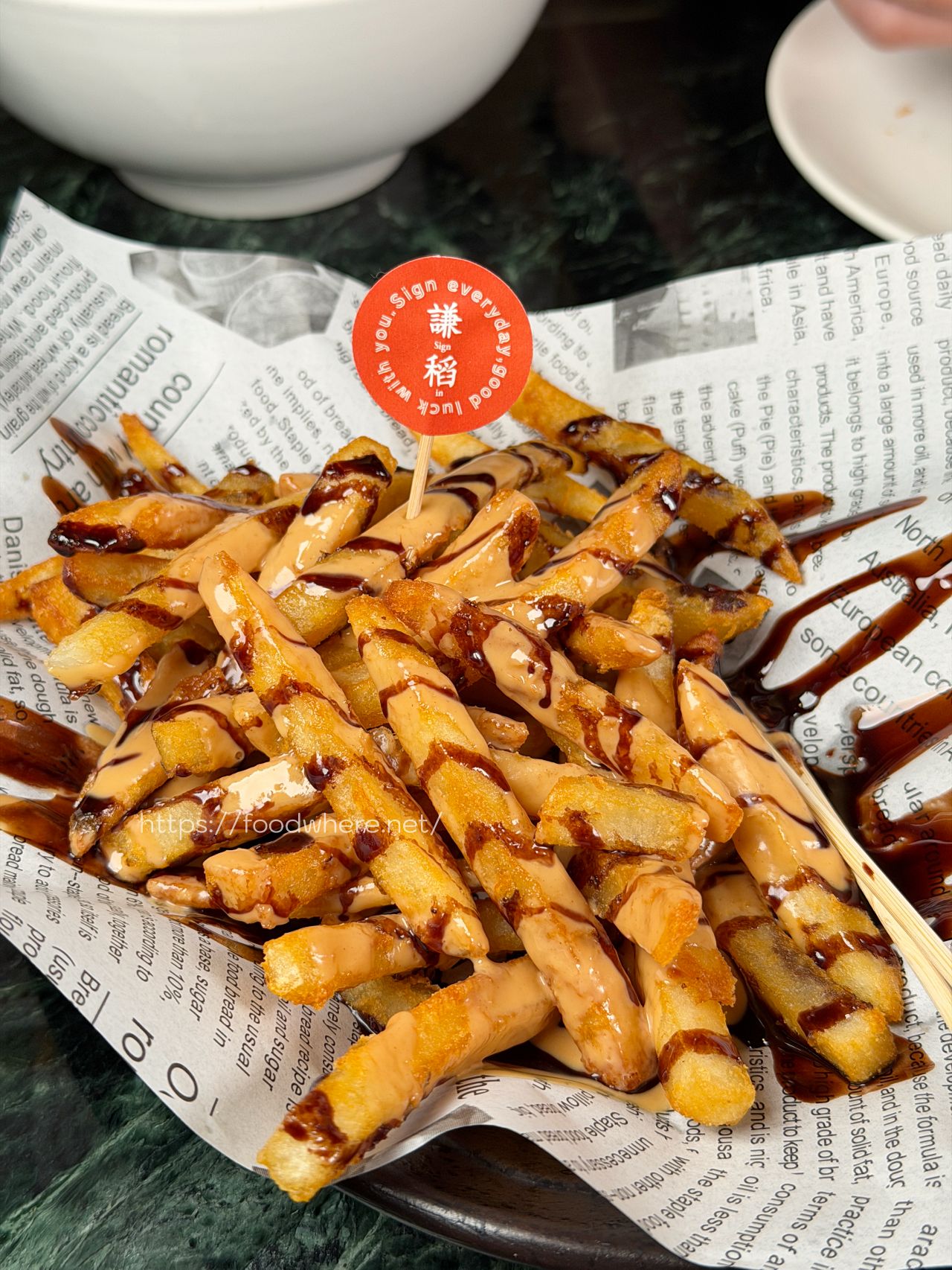 高雄左營美食推薦《謙稻》手炒叻沙與剝皮辣椒的極致鍋燒 @高雄美食底對