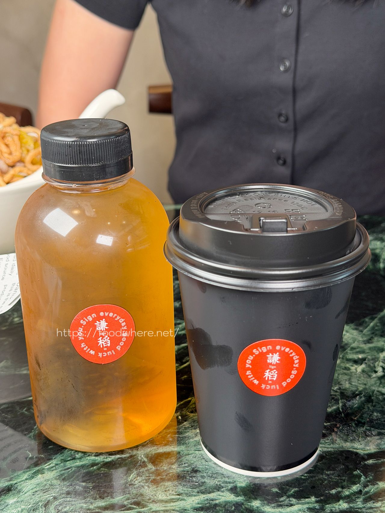 高雄左營美食推薦《謙稻》手炒叻沙與剝皮辣椒的極致鍋燒 @高雄美食底對