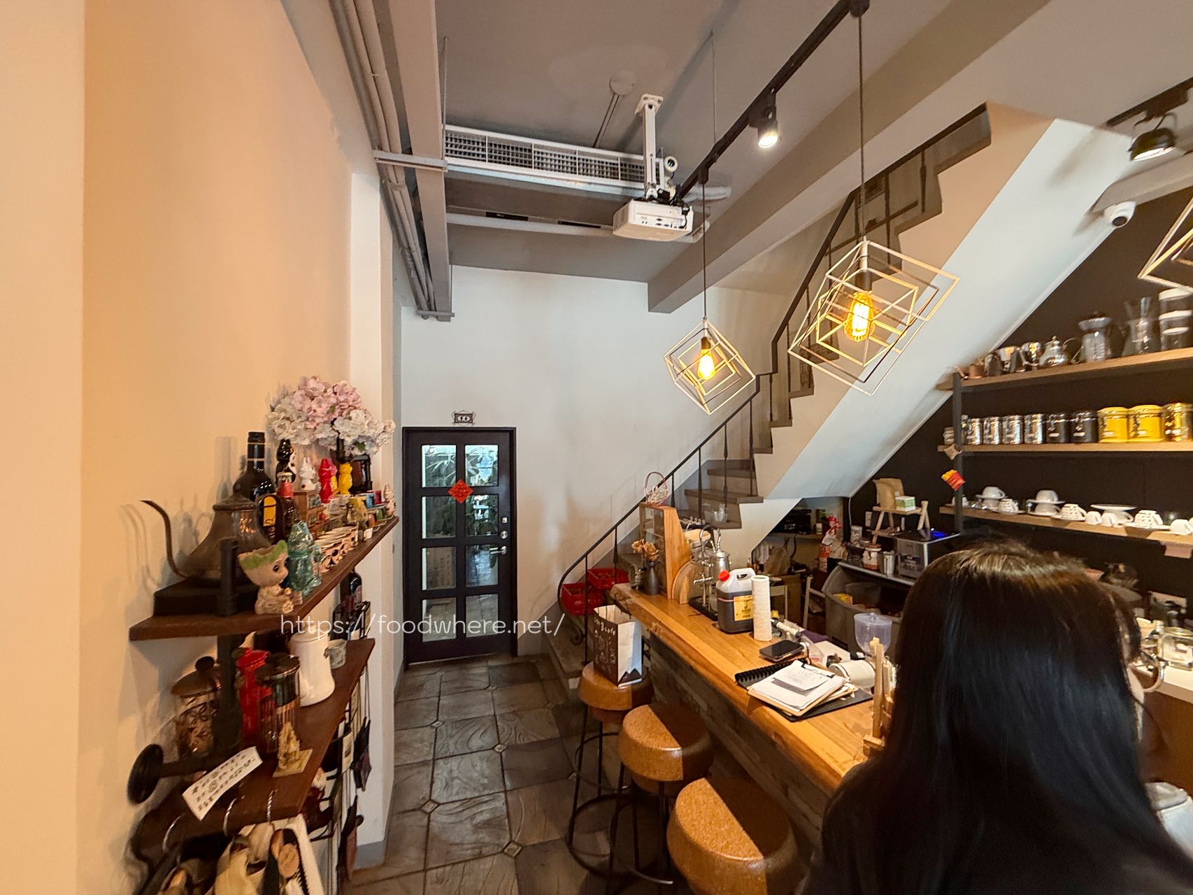 高雄三民區咖啡店推薦《Light 3 Cafe 》每年草莓季必報到的甜點天堂 @高雄美食底對