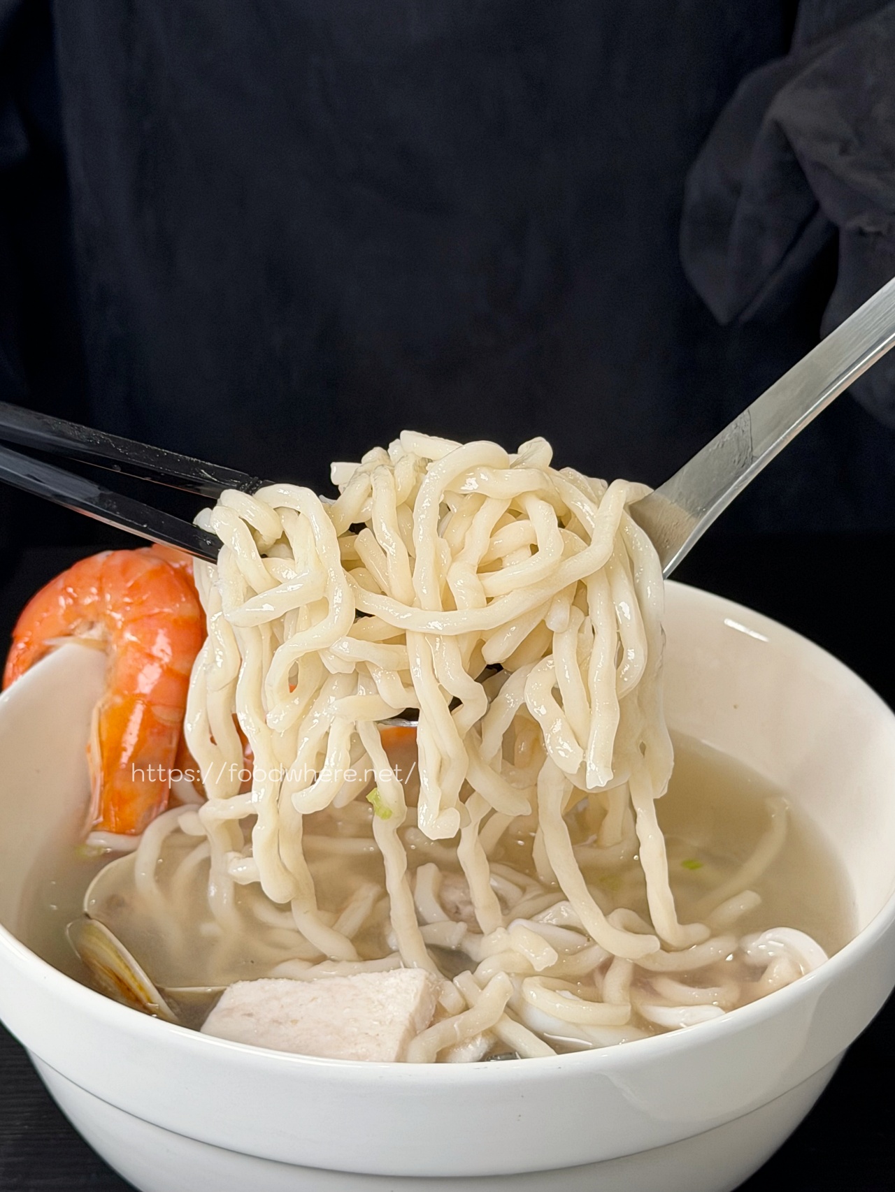 高雄左營美食推薦《一碗質樸 巨蛋立信店》藏身巨蛋商圈的滿滿海味湯泡飯！推：蛤蠣絲瓜麵線 @高雄美食底對