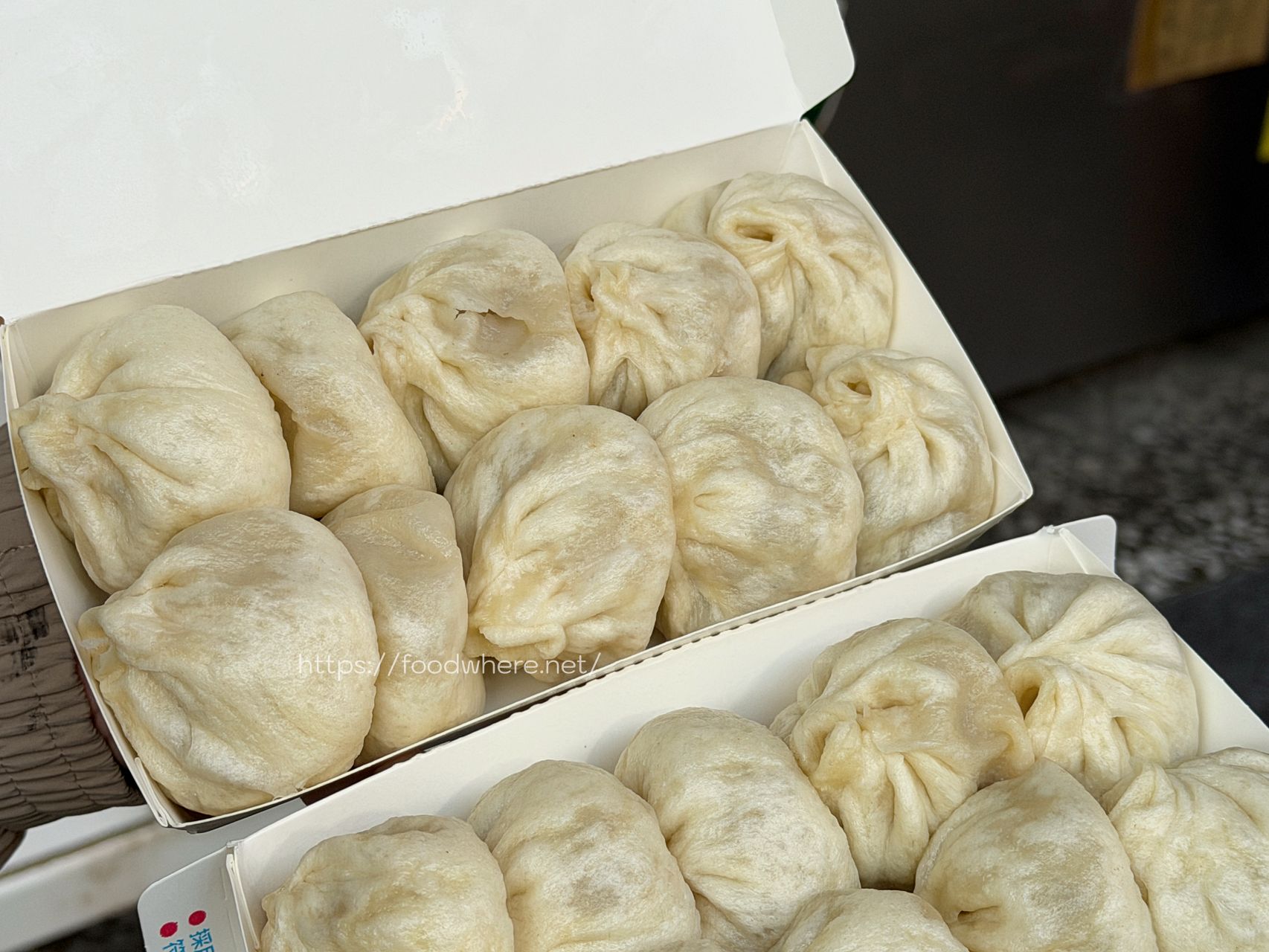 高雄苓雅美食推薦《宝記小籠包 》紮實Ｑ彈厚皮與鮮嫩青蔥肉餡的完美結合 @高雄美食底對