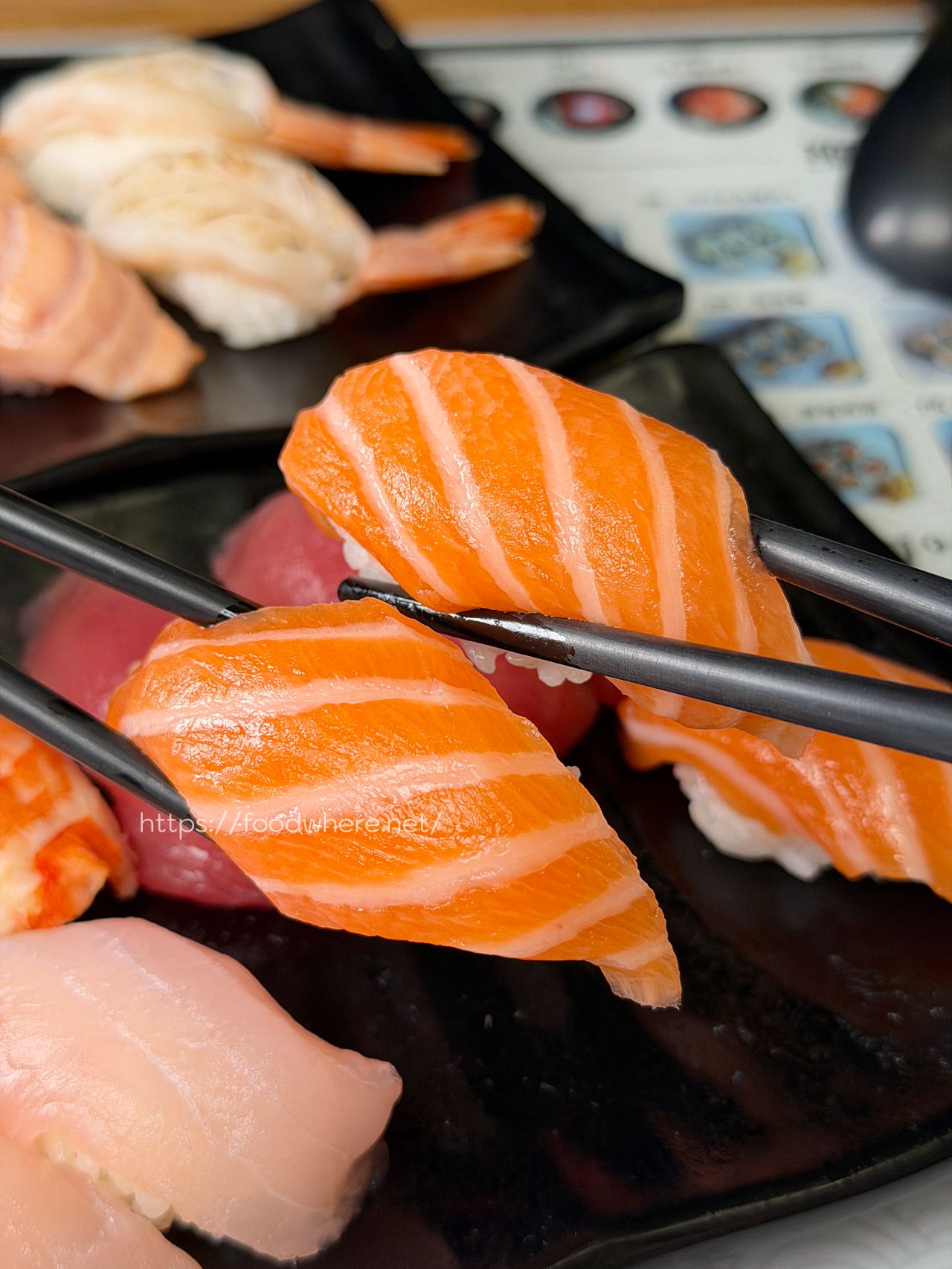 （有菜單）三民區美食推薦《金太郎壽司 》傳承40年的平價日料傳奇 鮭魚親子丼竟然只要250元 @高雄美食底對