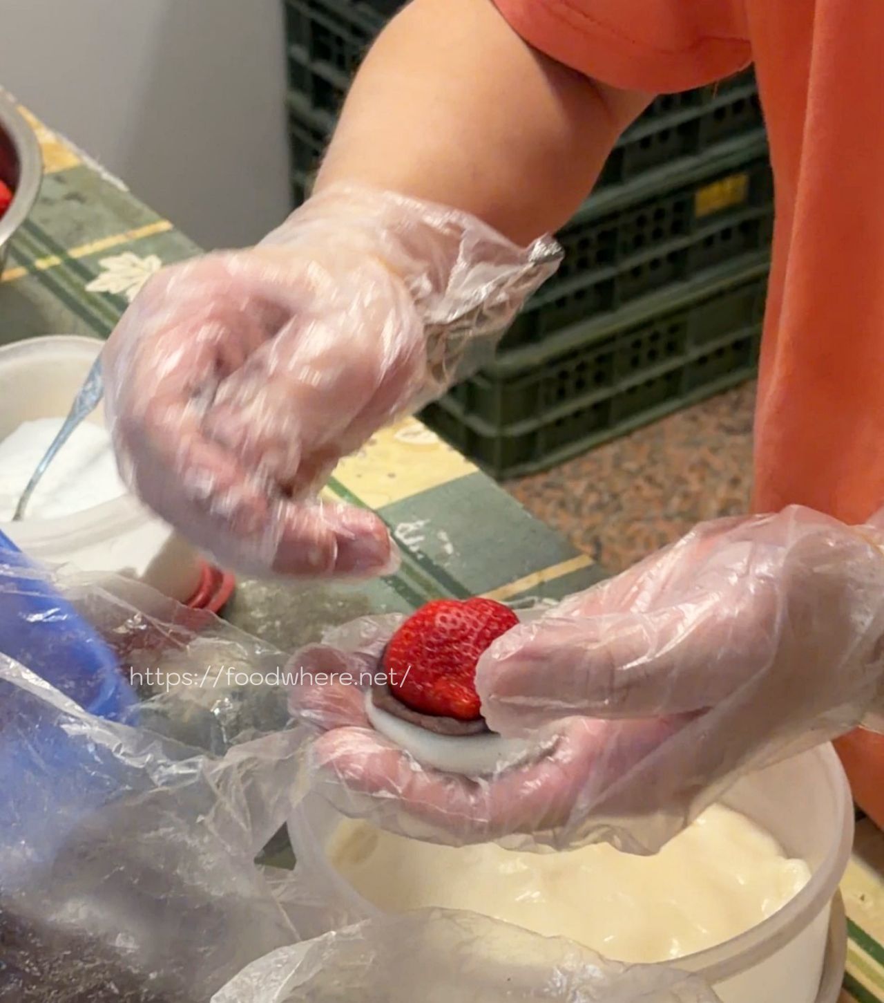 三民區必吃!「林記手工麻糬」10元草莓糖心麻糬!沒領號碼牌吃不到 @高雄美食底對 三民區必吃!「林記手工麻糬」10元草莓糖心麻糬!沒領號碼牌吃不到 @高雄美食底對