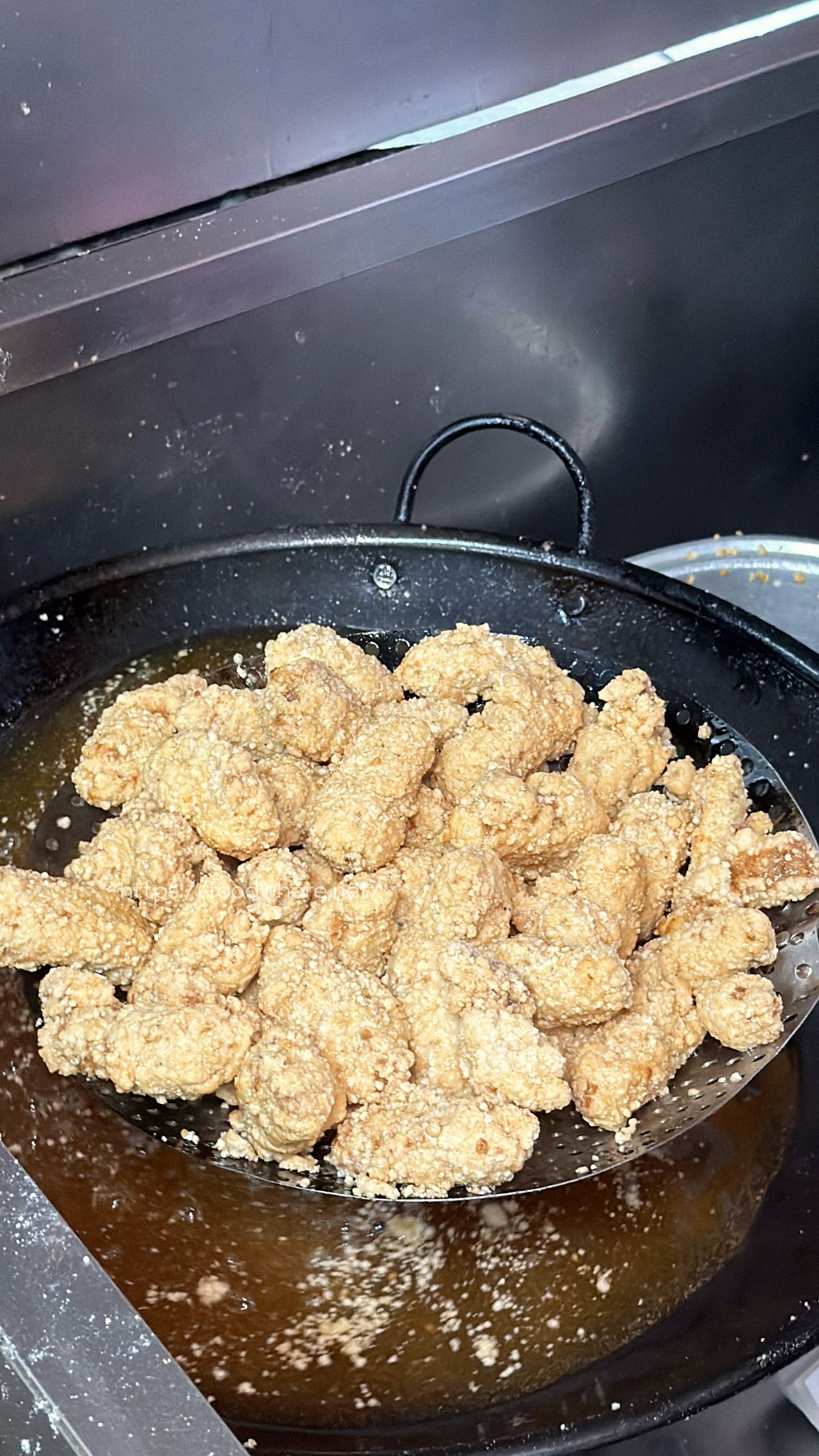 高雄鳳山美食推薦《五甲社區土魠魚羹》鮮甜高麗菜湯底與現炸大塊魚肉 @高雄美食底對