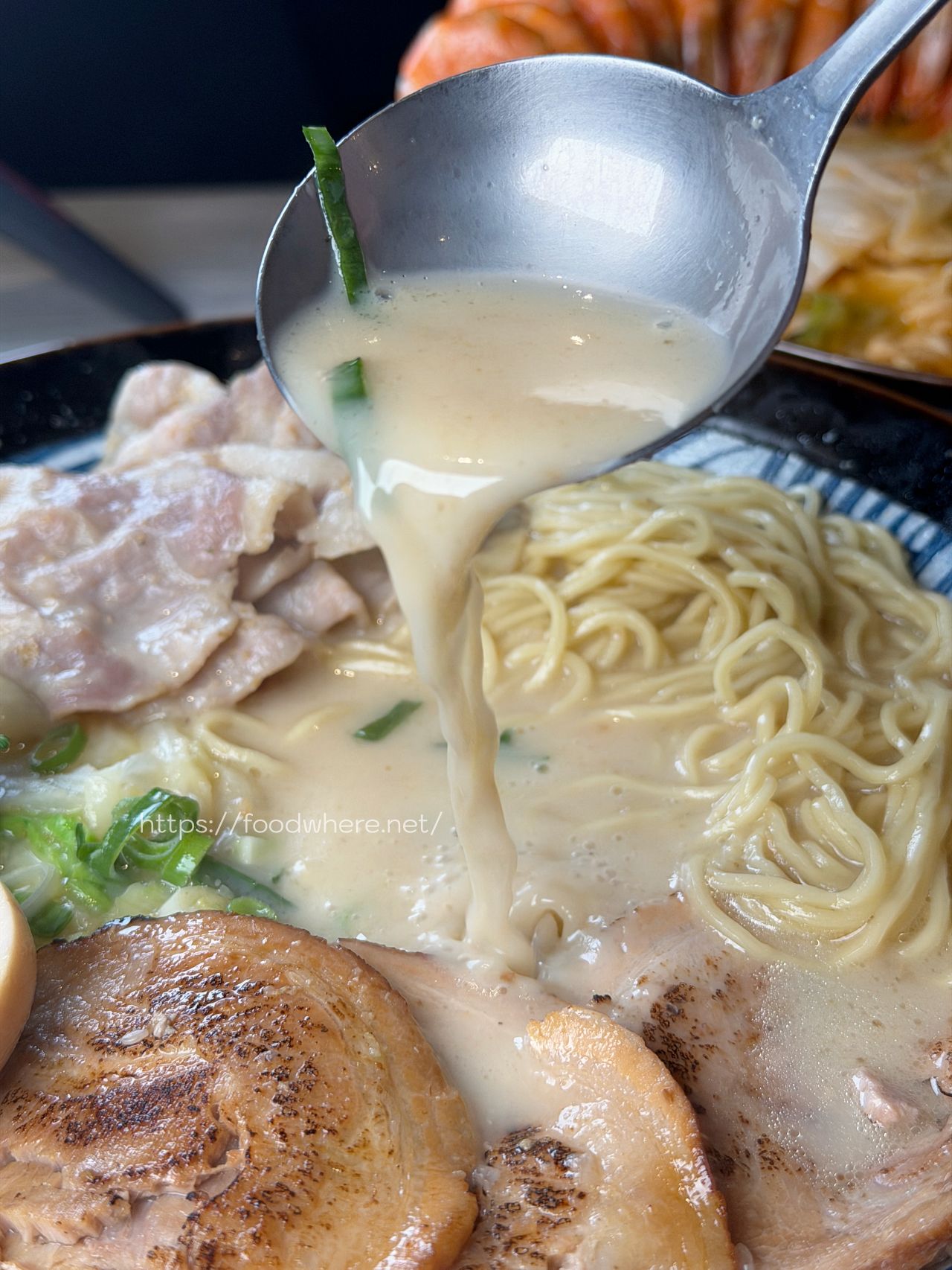 （有菜單）文藻周邊美食推薦《二春外鍋燒專賣店》肉控與海鮮控都能滿足的自由配鍋燒 @高雄美食底對