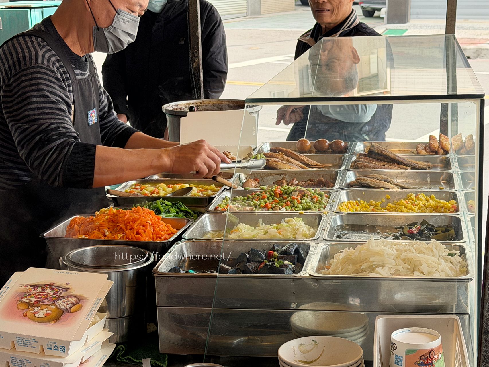 高雄三民《陳燒肉飯》低調燒雞飯才是王道！ @高雄美食底對