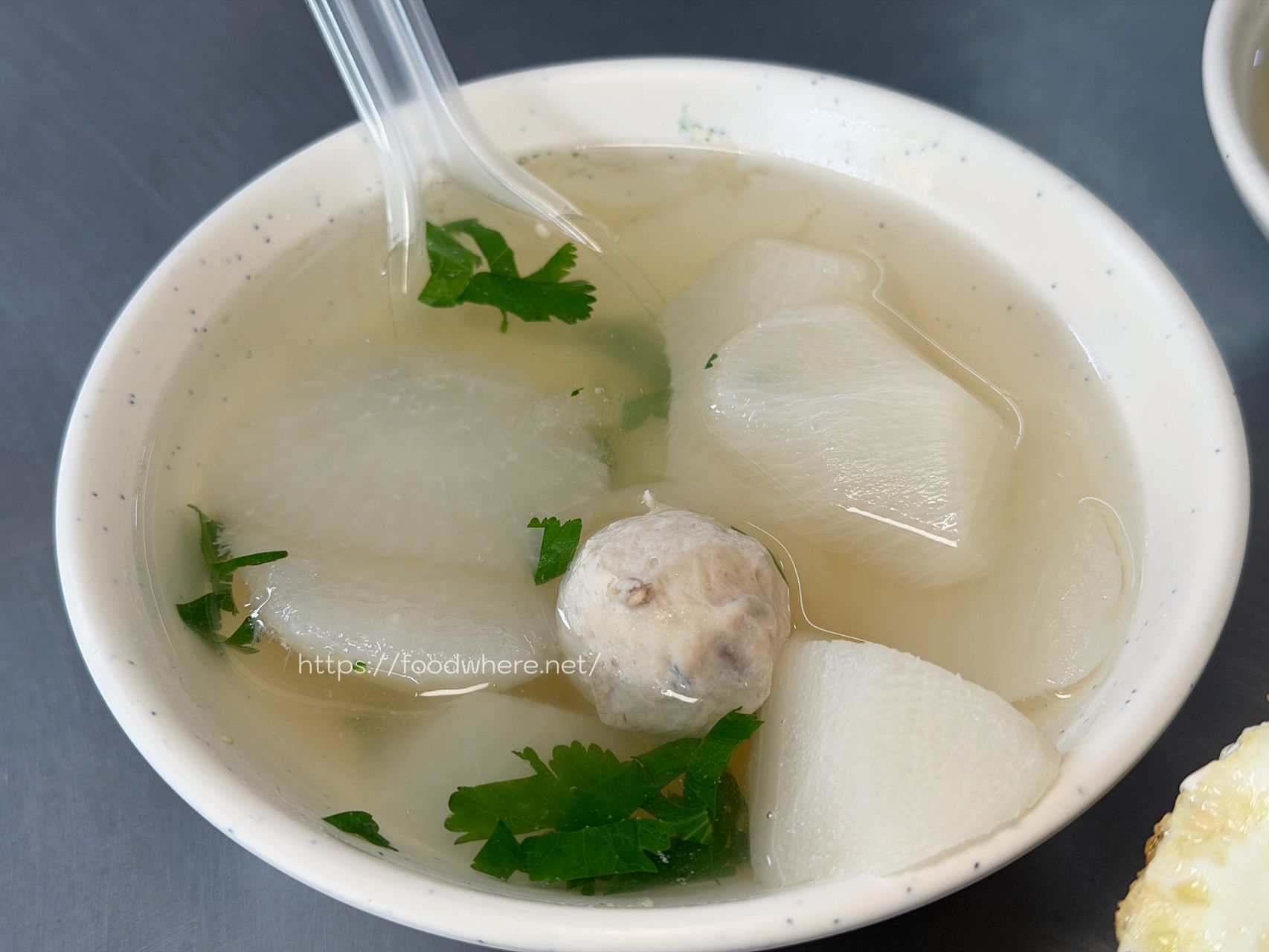 高雄三民《陳燒肉飯》低調燒雞飯才是王道！ @高雄美食底對