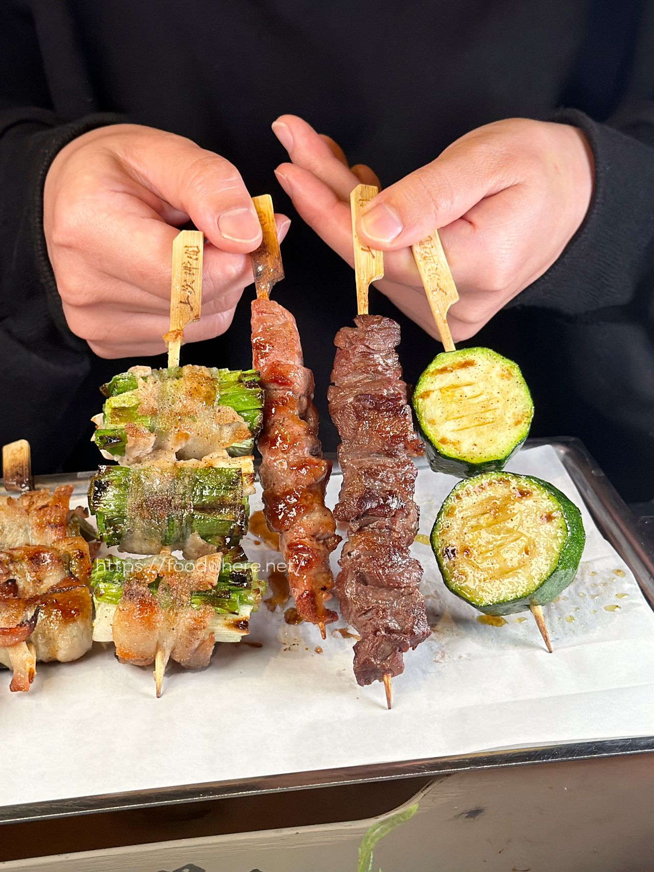 高雄左營串燒居酒屋《上次那間 》藏身河堤社區的居酒屋 每一串都能熱騰騰入口 @高雄美食底對