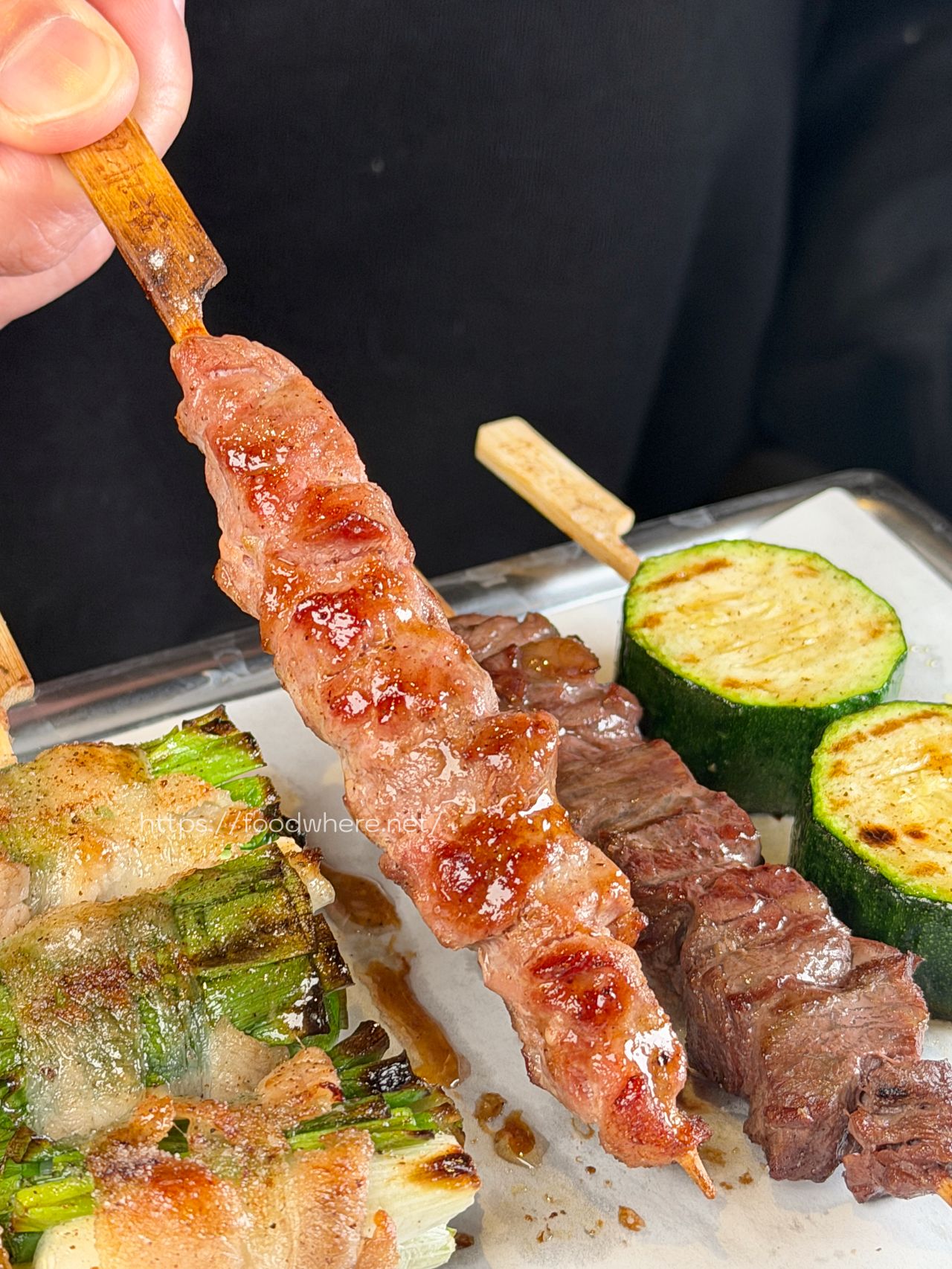 高雄左營串燒居酒屋《上次那間 》藏身河堤社區的居酒屋 每一串都能熱騰騰入口 @高雄美食底對