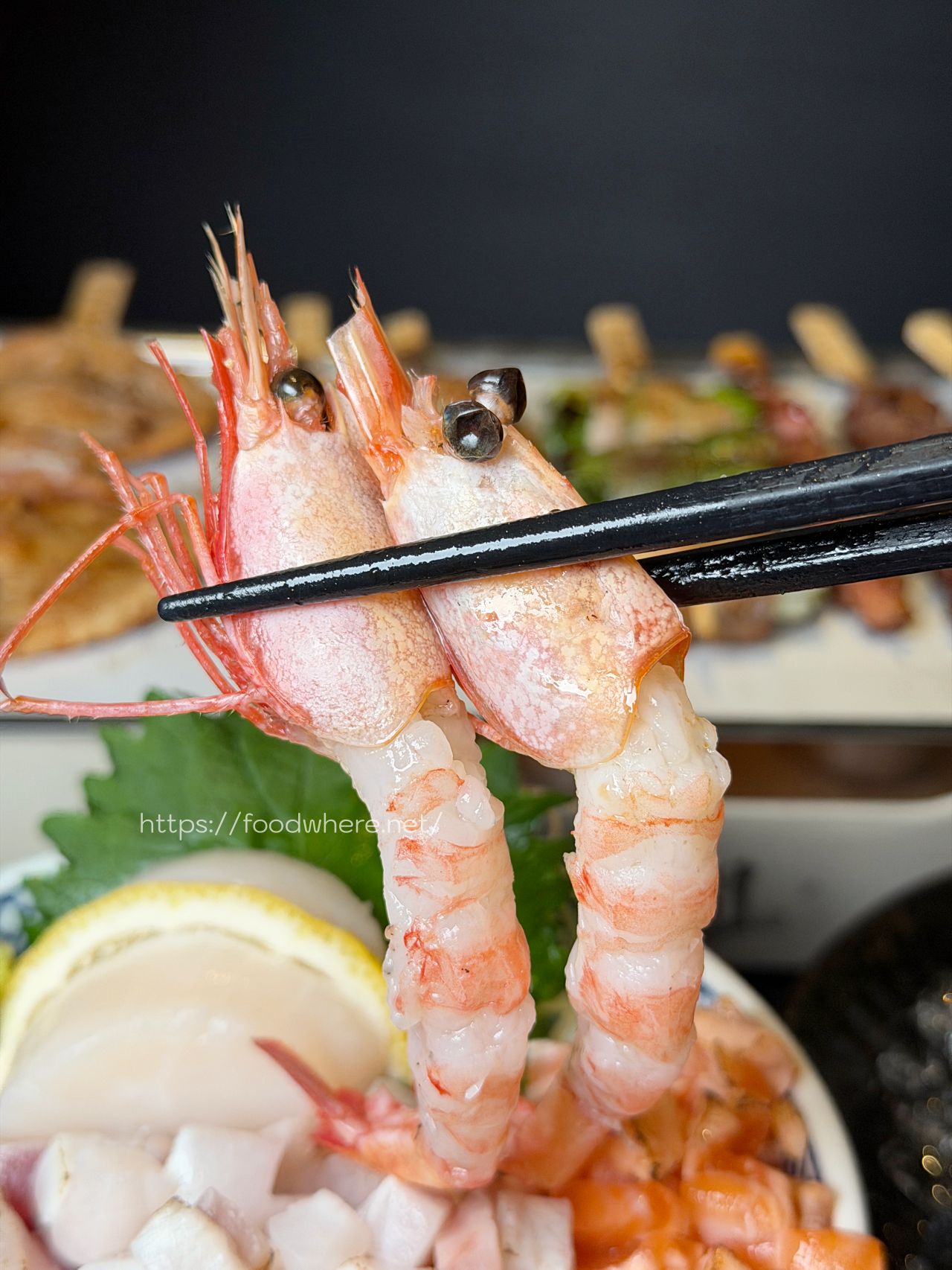 高雄左營串燒居酒屋《上次那間 》藏身河堤社區的居酒屋 每一串都能熱騰騰入口 @高雄美食底對