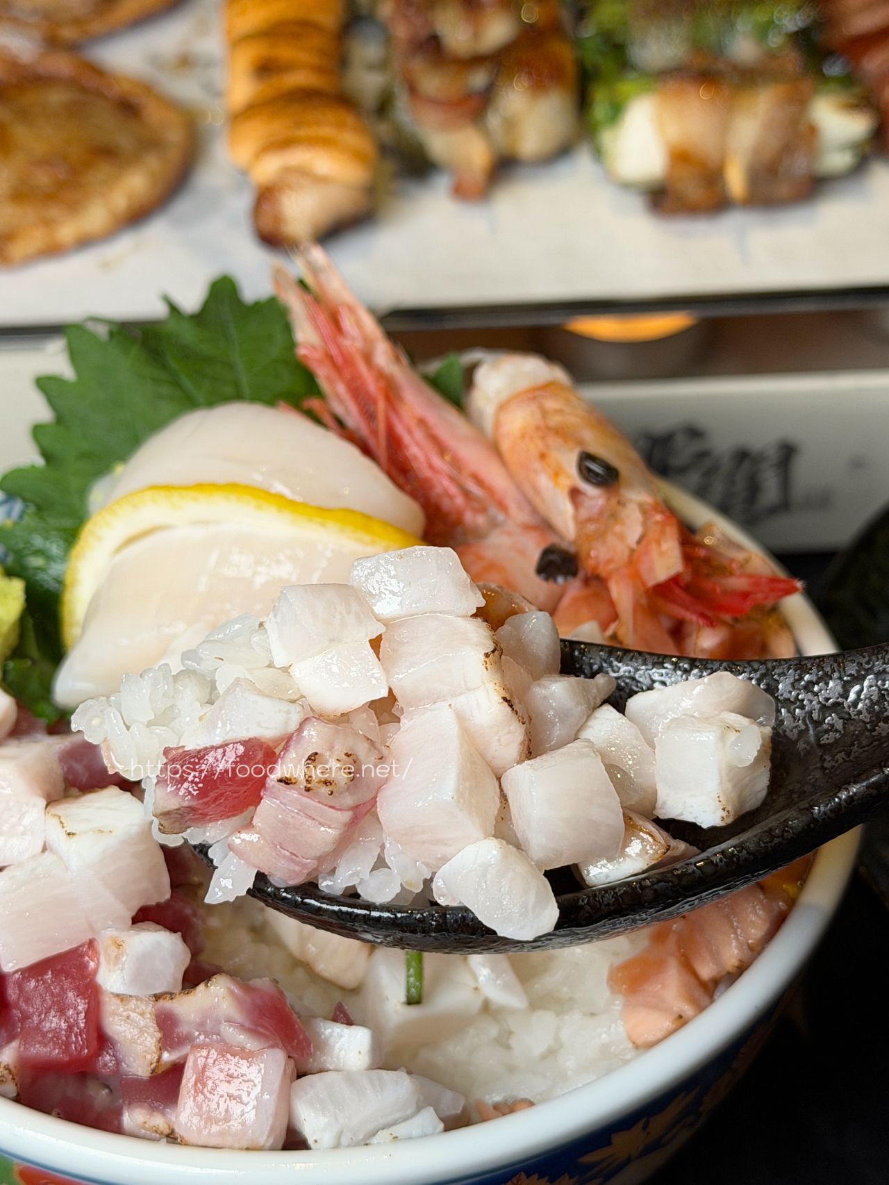 高雄左營串燒居酒屋《上次那間 》藏身河堤社區的居酒屋 每一串都能熱騰騰入口 @高雄美食底對