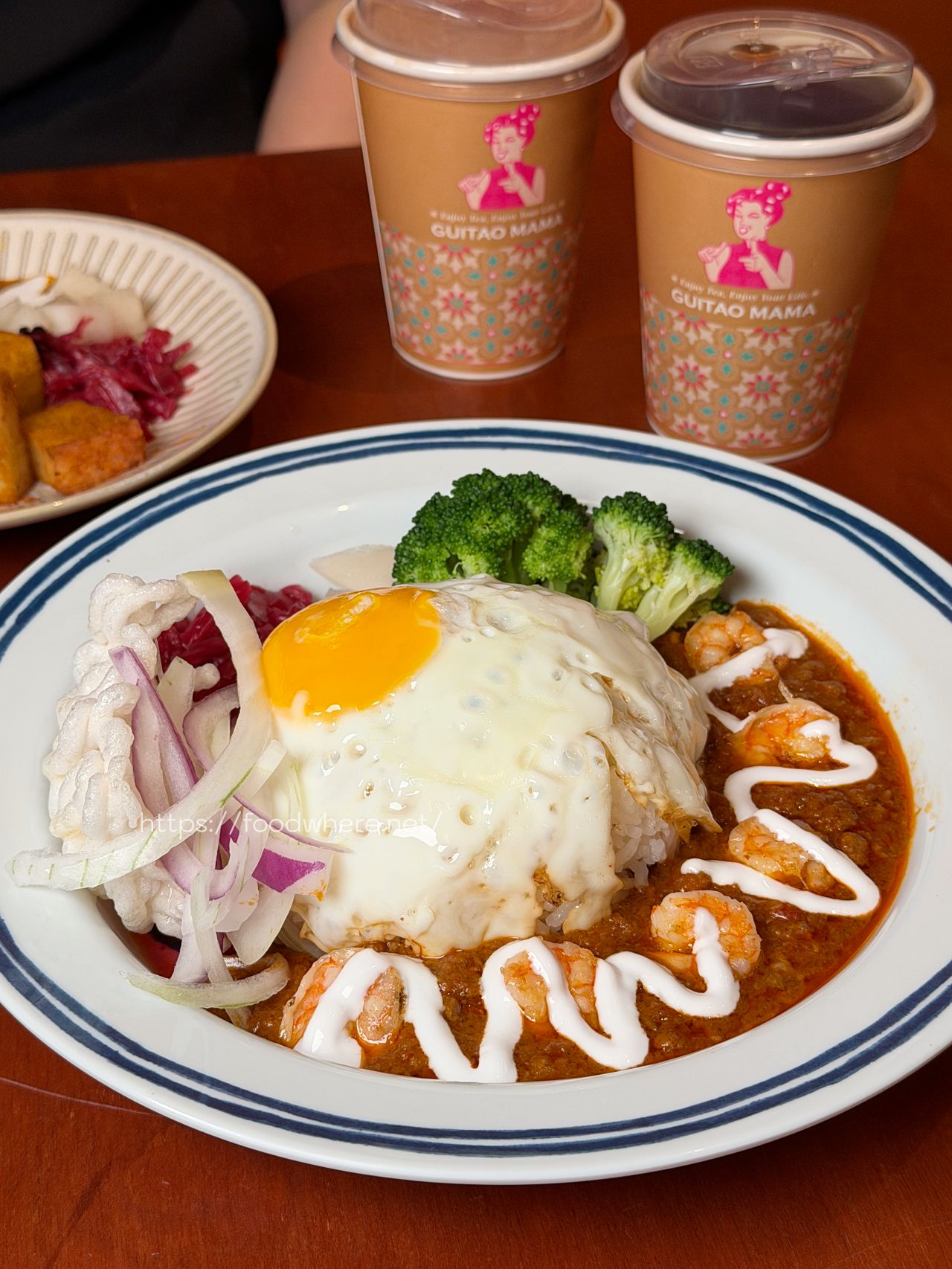 （有菜單）北高雄巨蛋美食《桂桃嬤販麵洋行-孟子店》環境超美！孟子路的創意南洋靈魂料理 @高雄美食底對