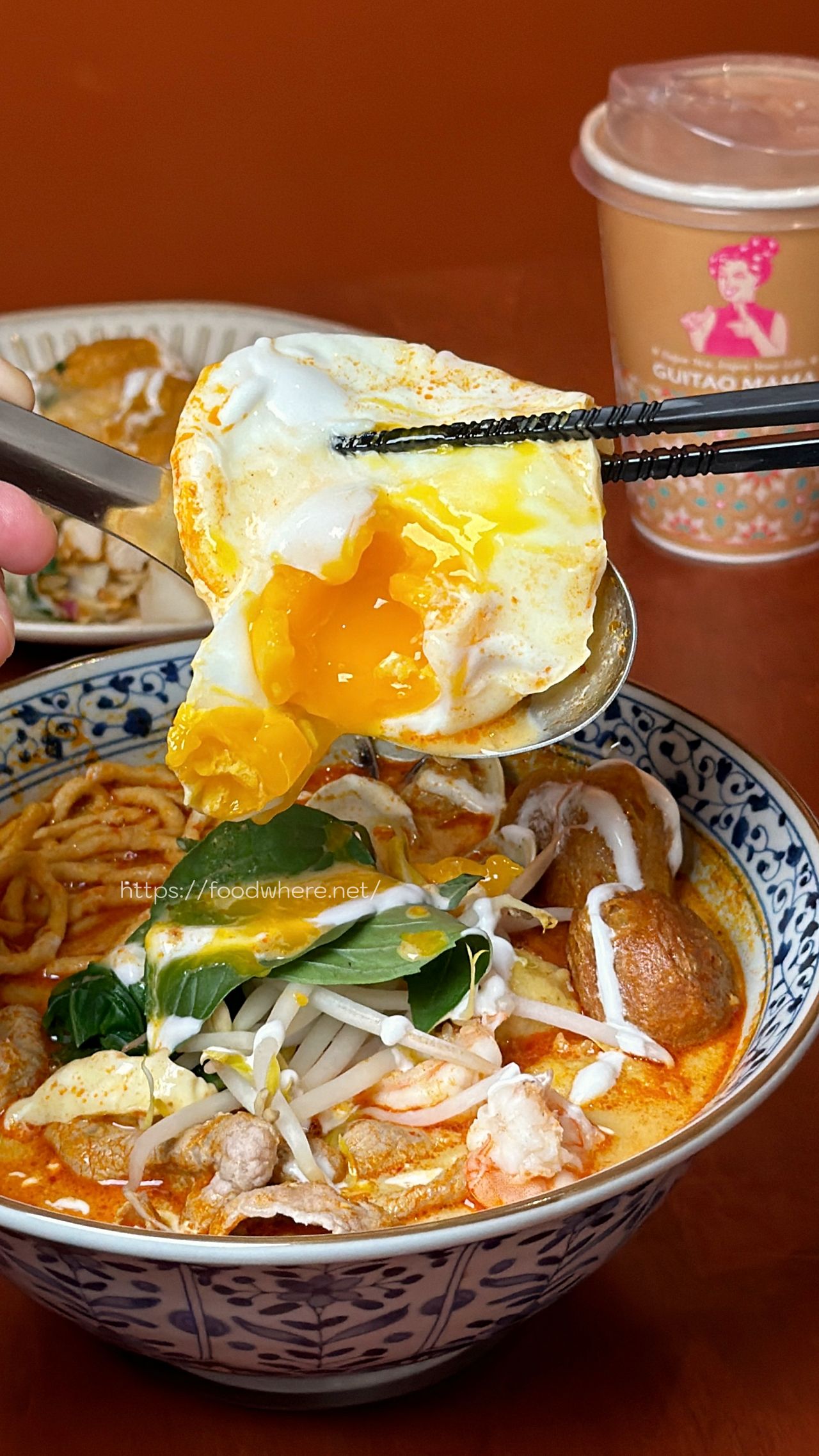 （有菜單）北高雄巨蛋美食《桂桃嬤販麵洋行-孟子店》環境超美！孟子路的創意南洋靈魂料理 @高雄美食底對