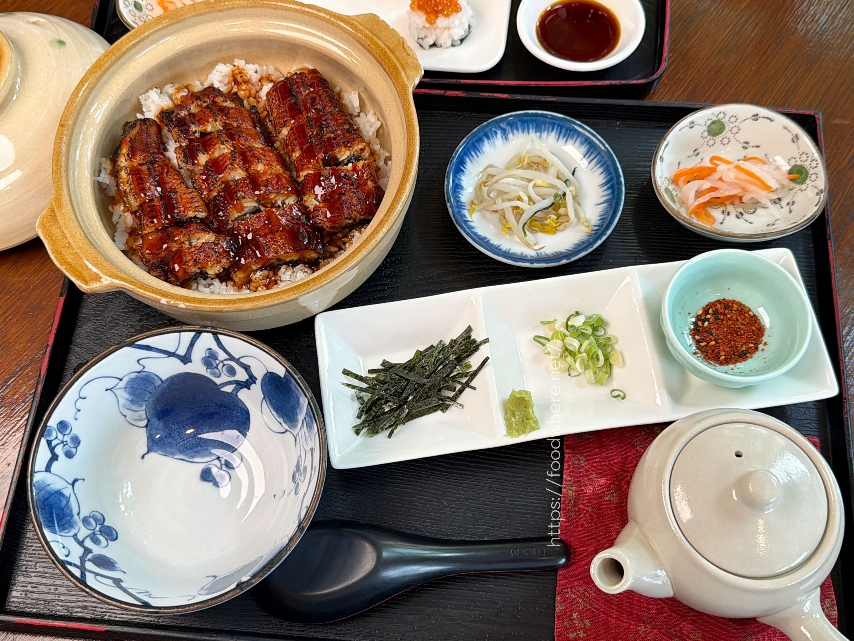 高雄苓雅美食《旭日料理》日本老闆經營的道地定食，鰻魚三吃與職人天婦羅 @高雄美食底對