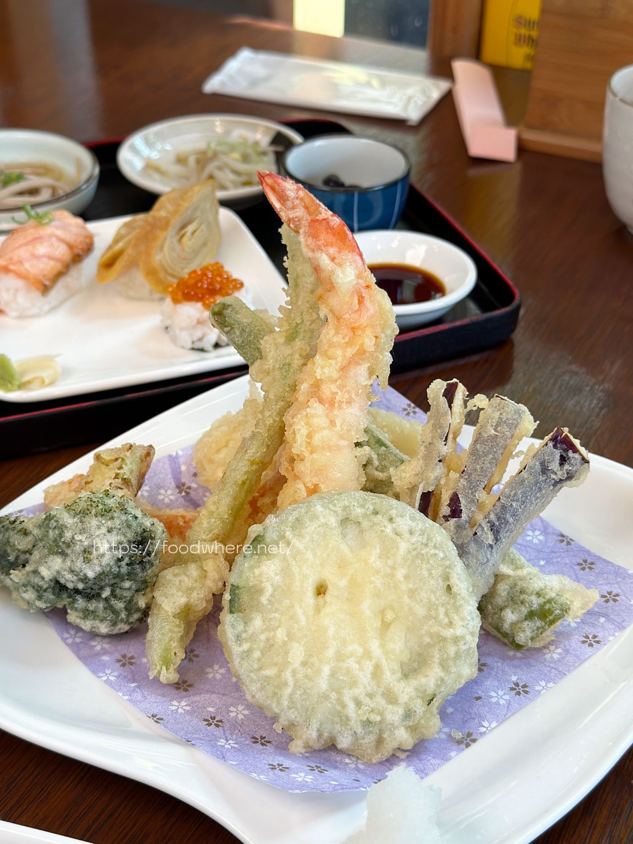 高雄苓雅美食《旭日料理》日本老闆經營的道地定食，鰻魚三吃與職人天婦羅 @高雄美食底對