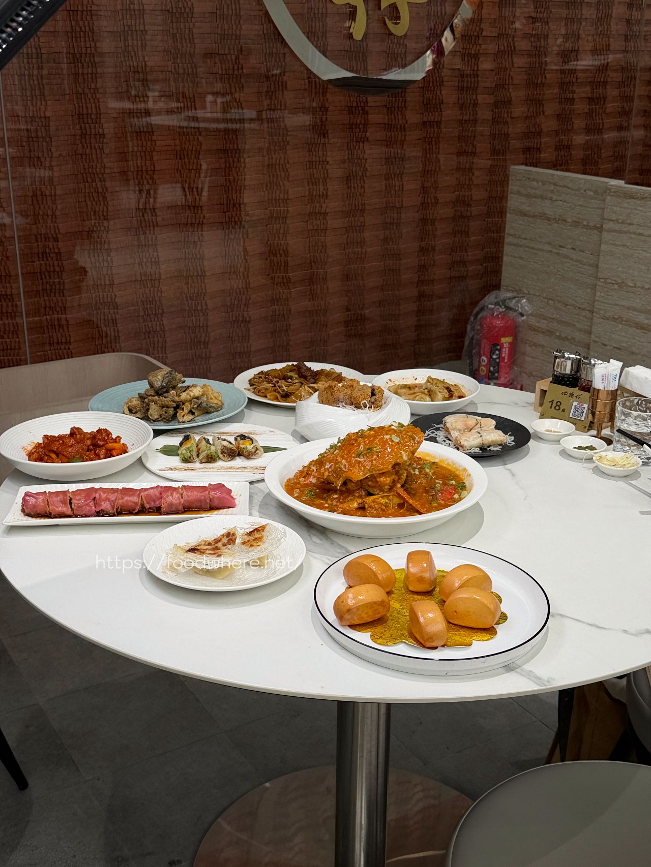 （有放菜單）高雄巨蛋美食《地糖仔中式點心專門店》漢神巨蛋旁的星級港點，爆炒鍋氣與創意手作的極致展現 @高雄美食底對