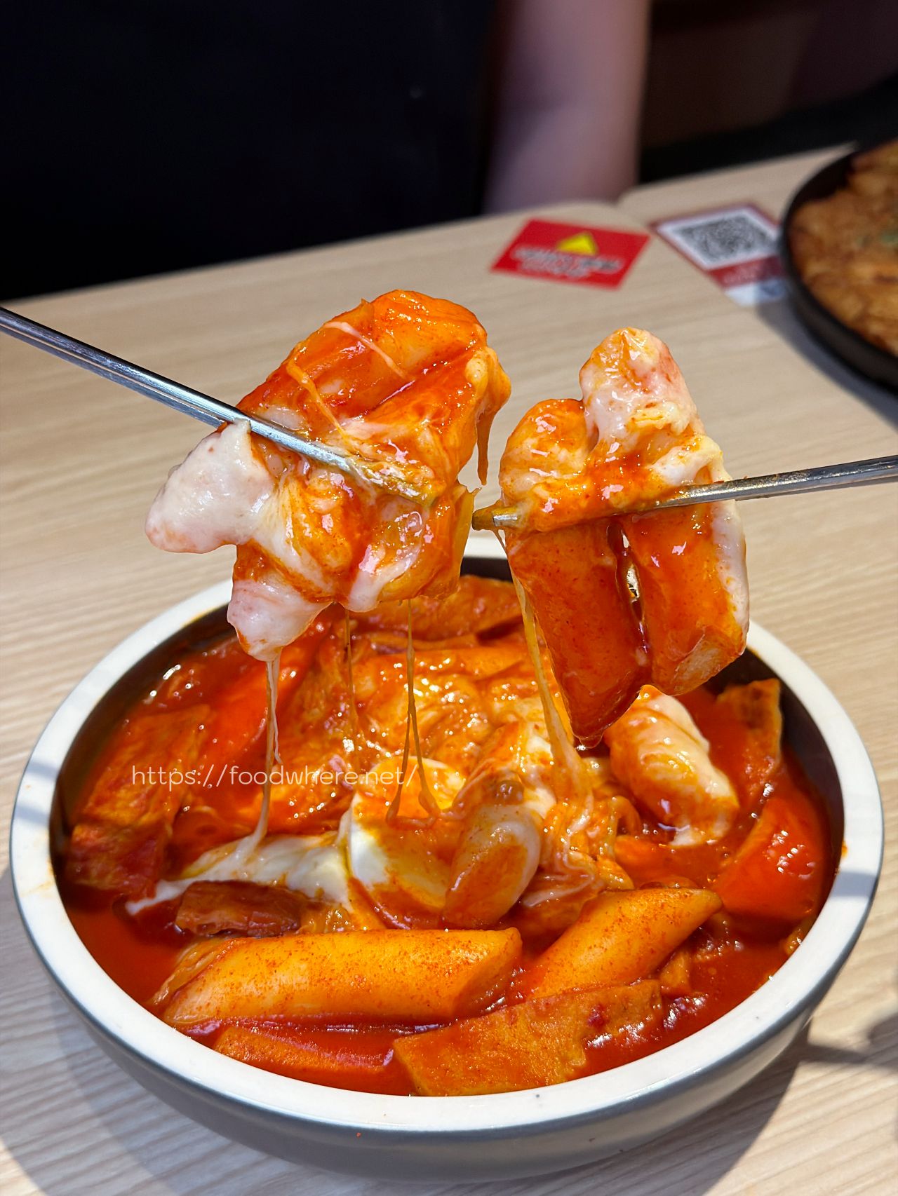 （有菜單）高雄前金美食《Bonchon本村韓食炸雞》插旗大立百貨！被 CNN 譽為「炸雞黃金標準」的美味到底多厲害？ @高雄美食底對