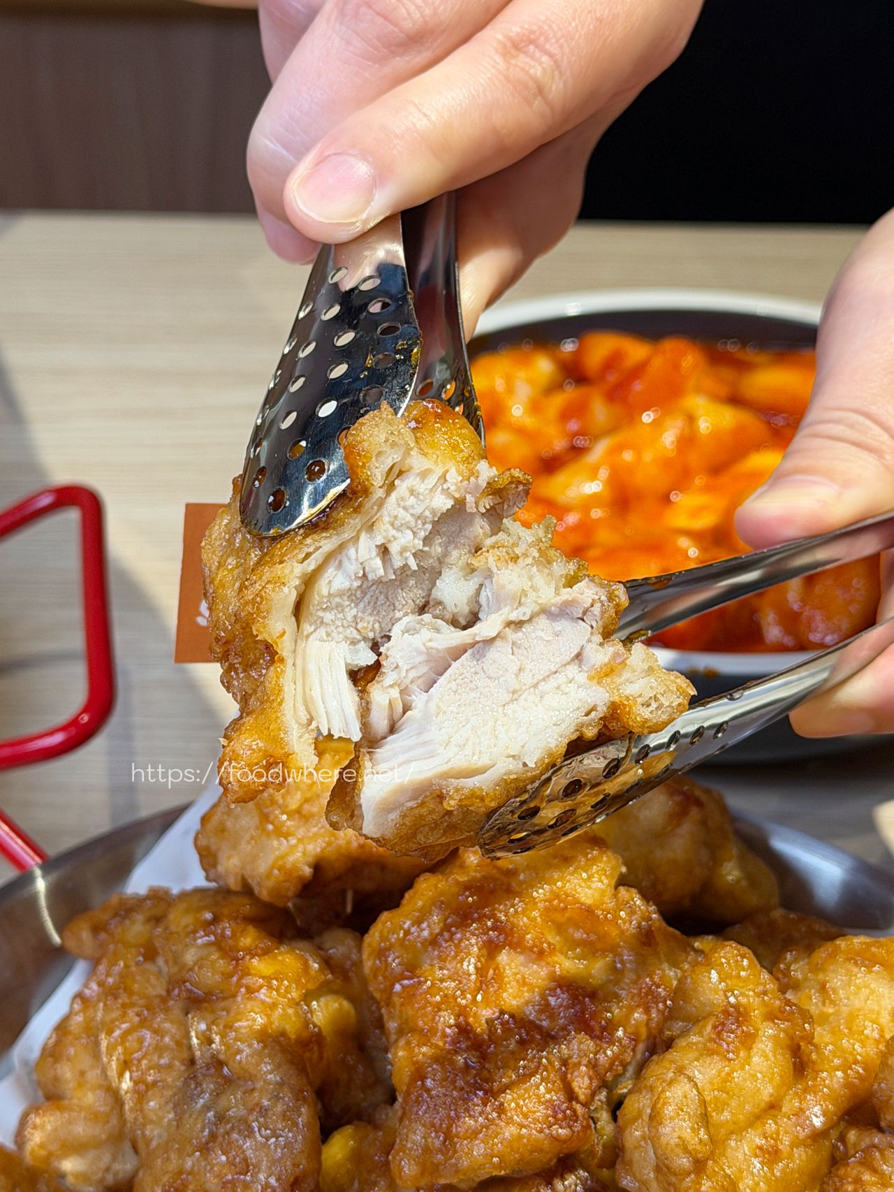 （有菜單）高雄前金美食《Bonchon本村韓食炸雞》插旗大立百貨！被 CNN 譽為「炸雞黃金標準」的美味到底多厲害？ @高雄美食底對