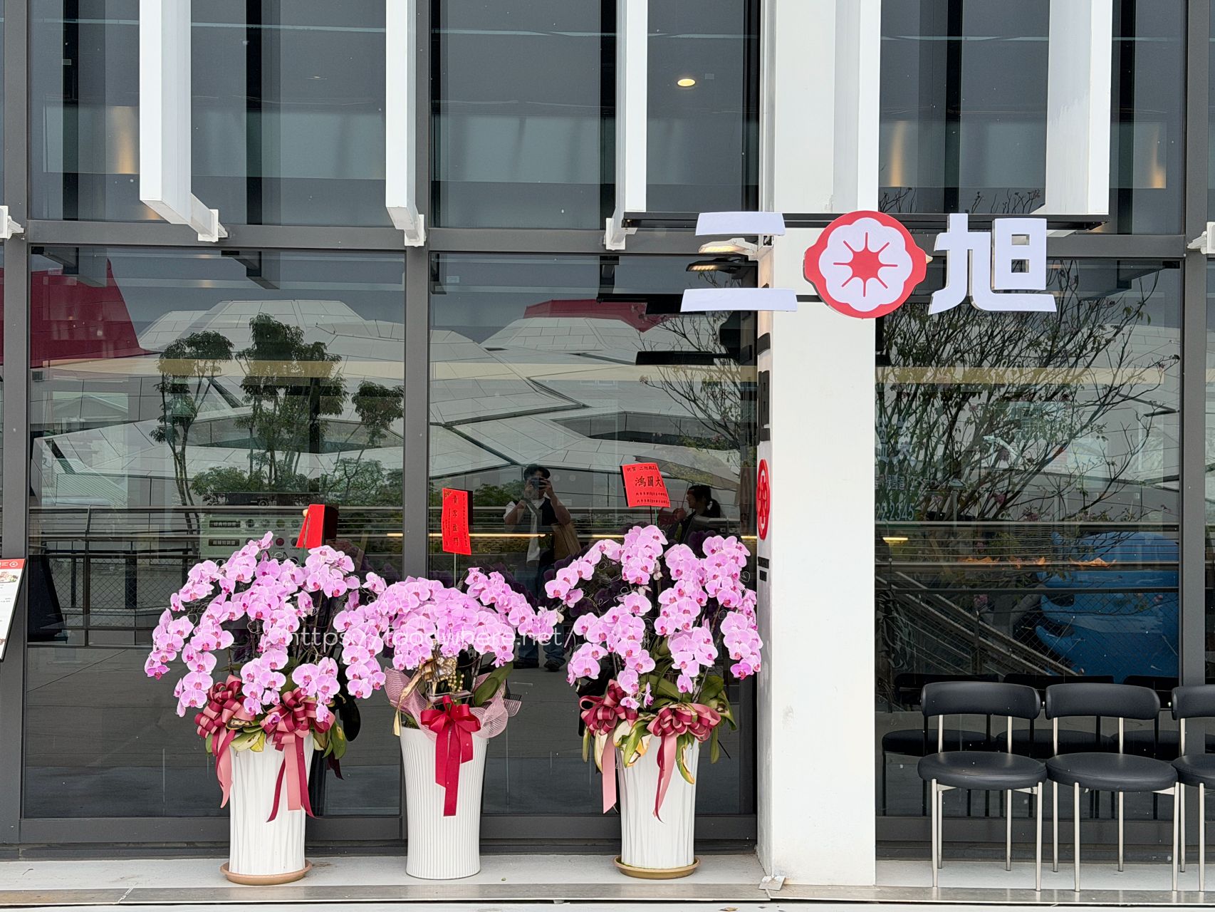 （有菜單）2026 高雄火鍋推薦《二旭鍋高流店》369元起自助吧吃到飽！必吃炸雞翅、牛大骨鍋 @高雄美食底對