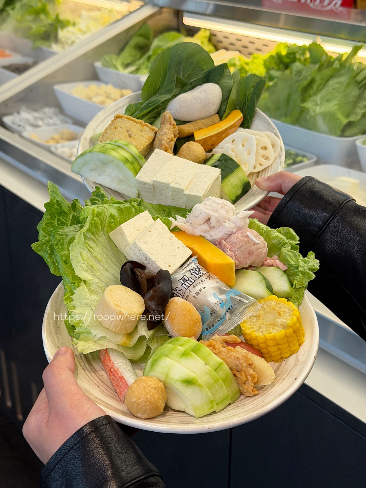 （有菜單）2026 高雄火鍋推薦《二旭鍋高流店》369元起自助吧吃到飽！必吃炸雞翅、牛大骨鍋 @高雄美食底對