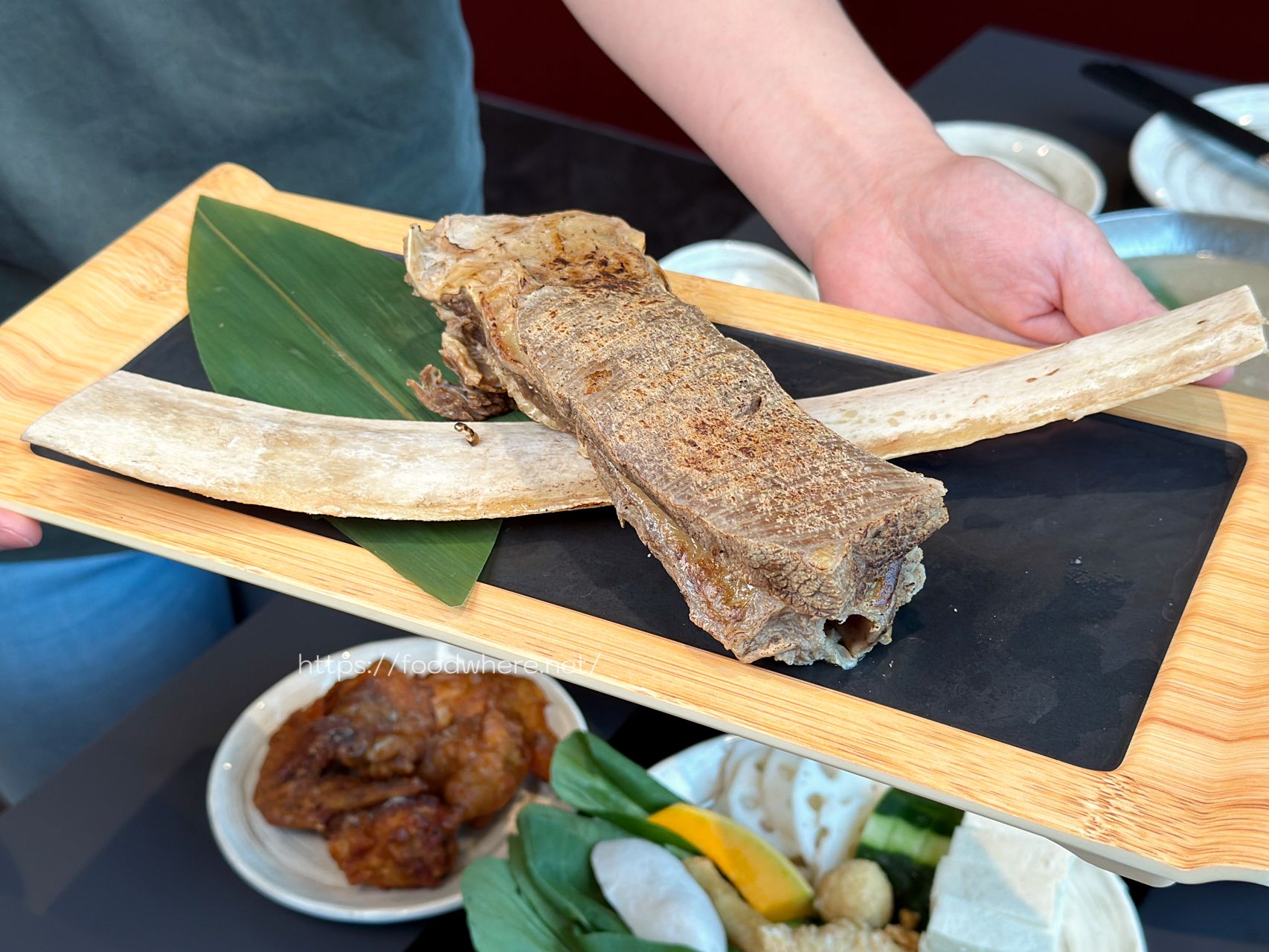 （有菜單）2026 高雄火鍋推薦《二旭鍋高流店》369元起自助吧吃到飽！必吃炸雞翅、牛大骨鍋 @高雄美食底對