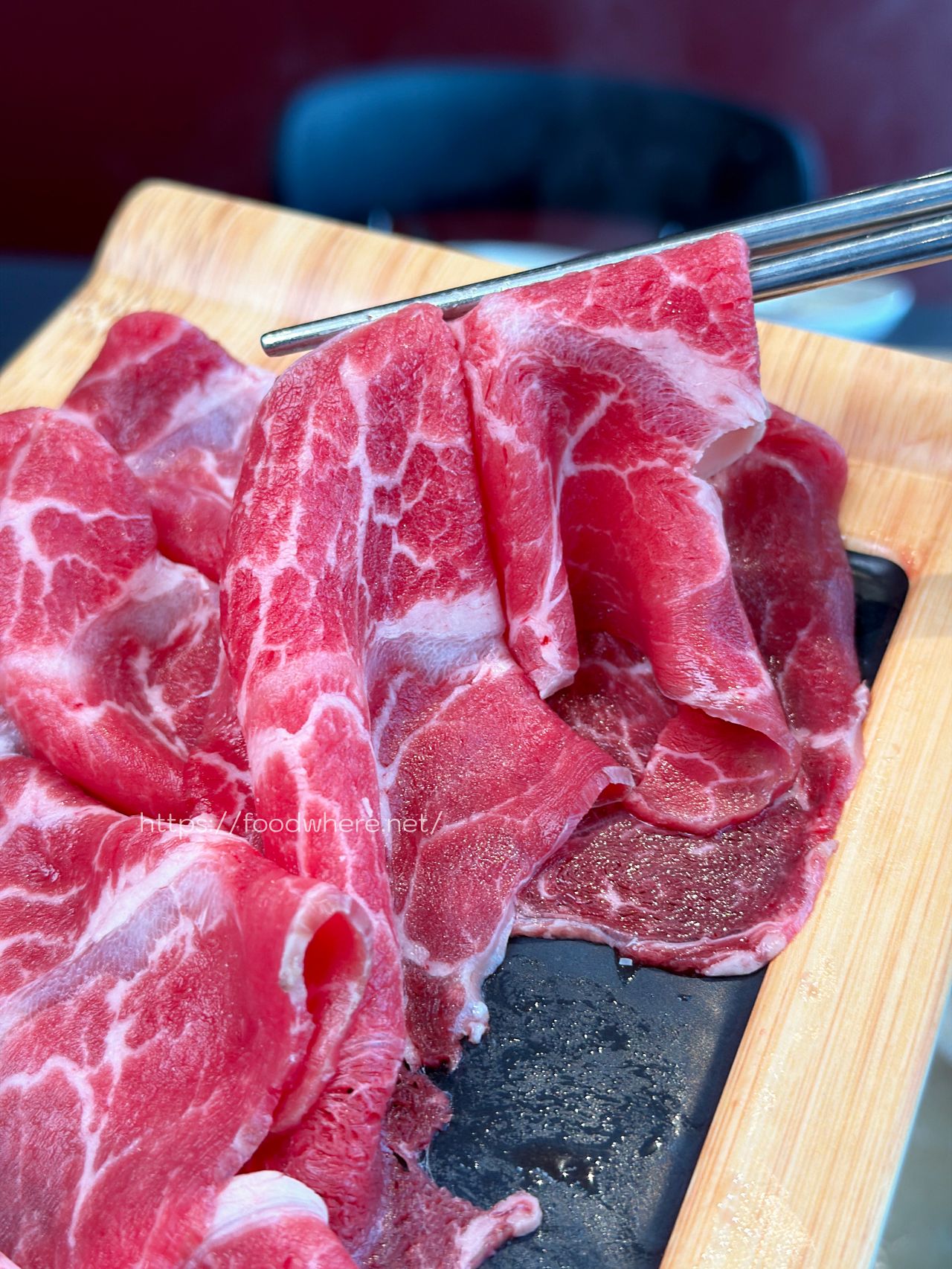 （有菜單）2026 高雄火鍋推薦《二旭鍋高流店》369元起自助吧吃到飽！必吃炸雞翅、牛大骨鍋 @高雄美食底對