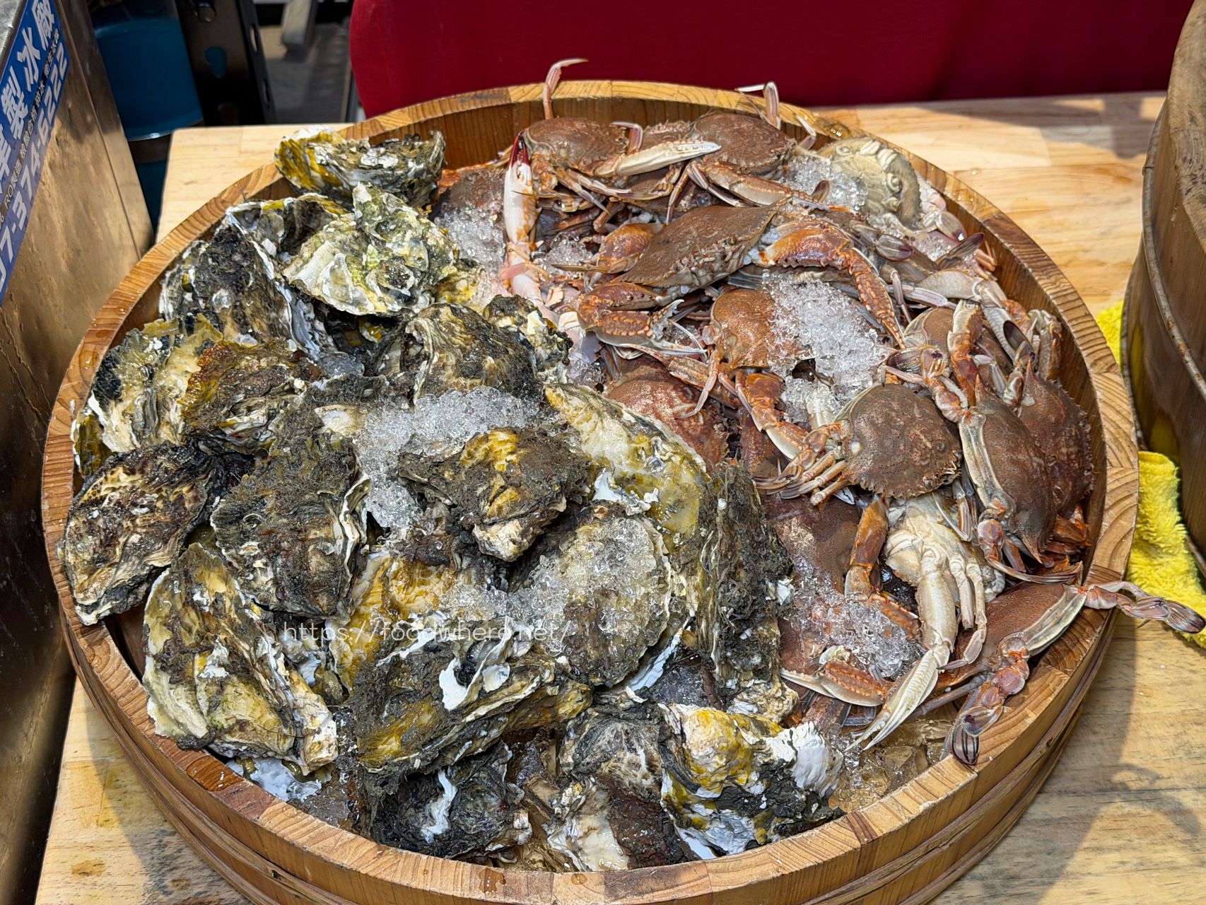 高雄楠梓美食『烤骨學院 』$699 現流魚獲、火烤吃到飽！教你如何把大烤爐用到最極致 @高雄美食底對