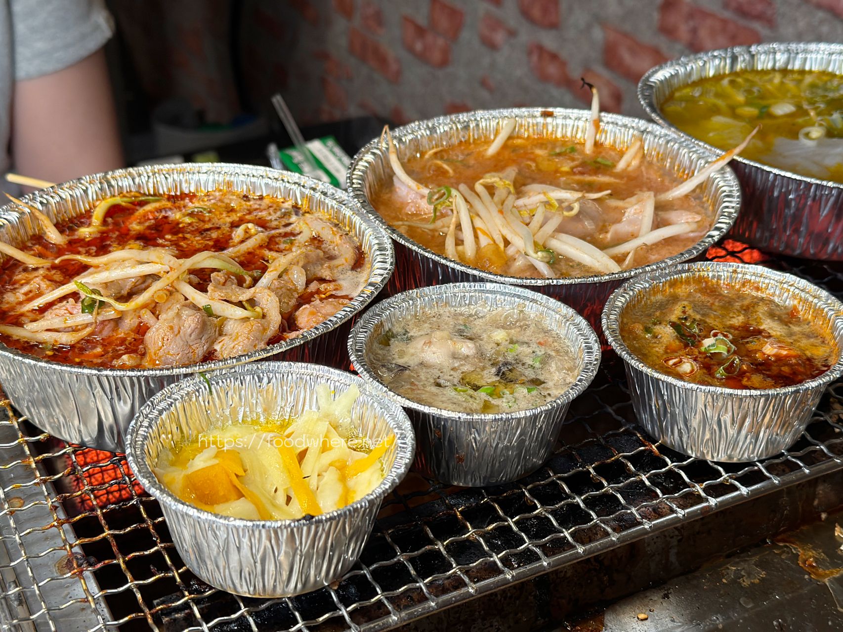 高雄楠梓美食『烤骨學院 』$699 現流魚獲、火烤吃到飽！教你如何把大烤爐用到最極致 @高雄美食底對