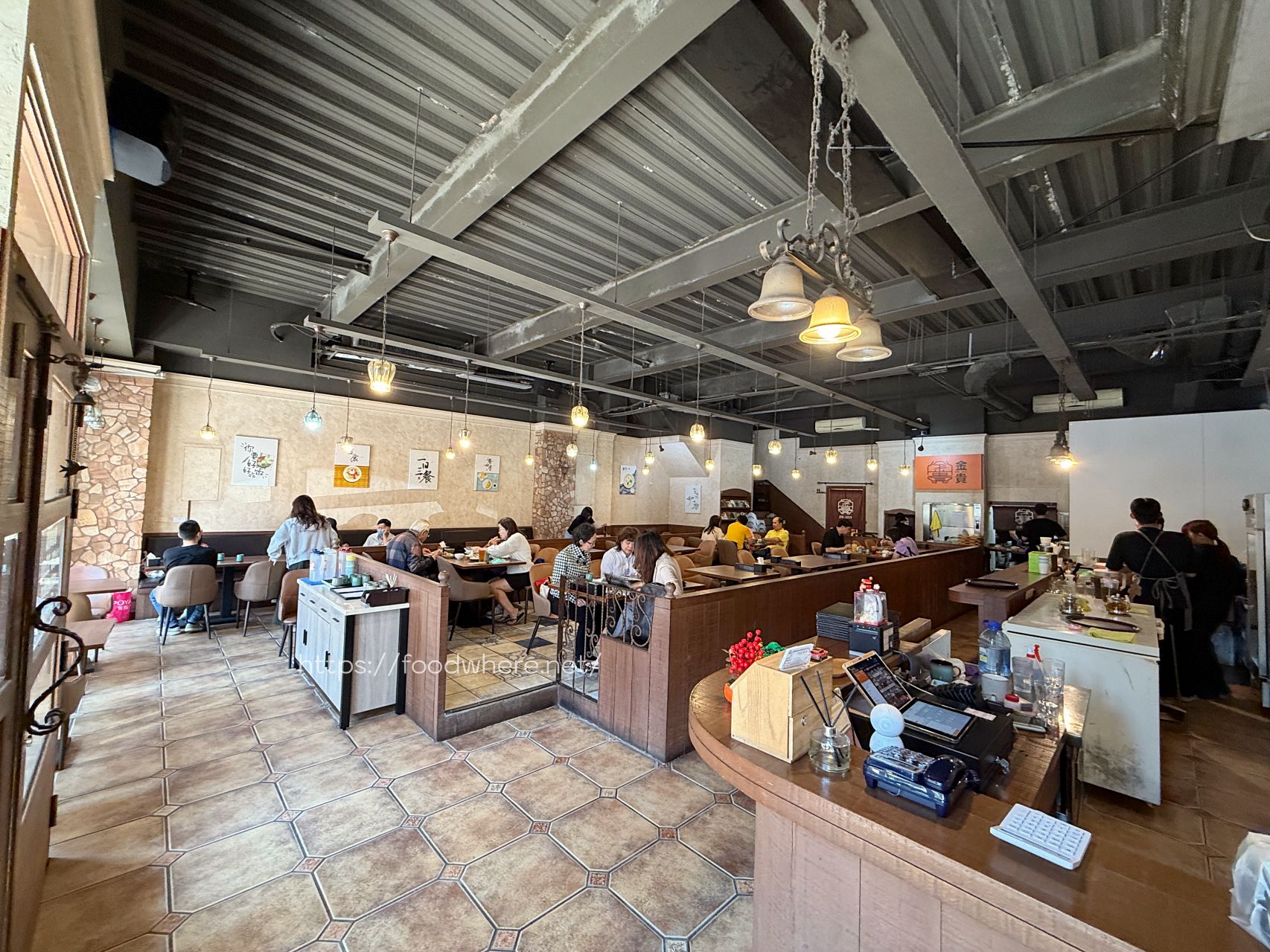 （2026最新菜單）高雄河堤社區美食《金貴 中式料理》中式個人套餐，為了這份「三杯荷包蛋」，我願意無限回訪！ @高雄美食底對