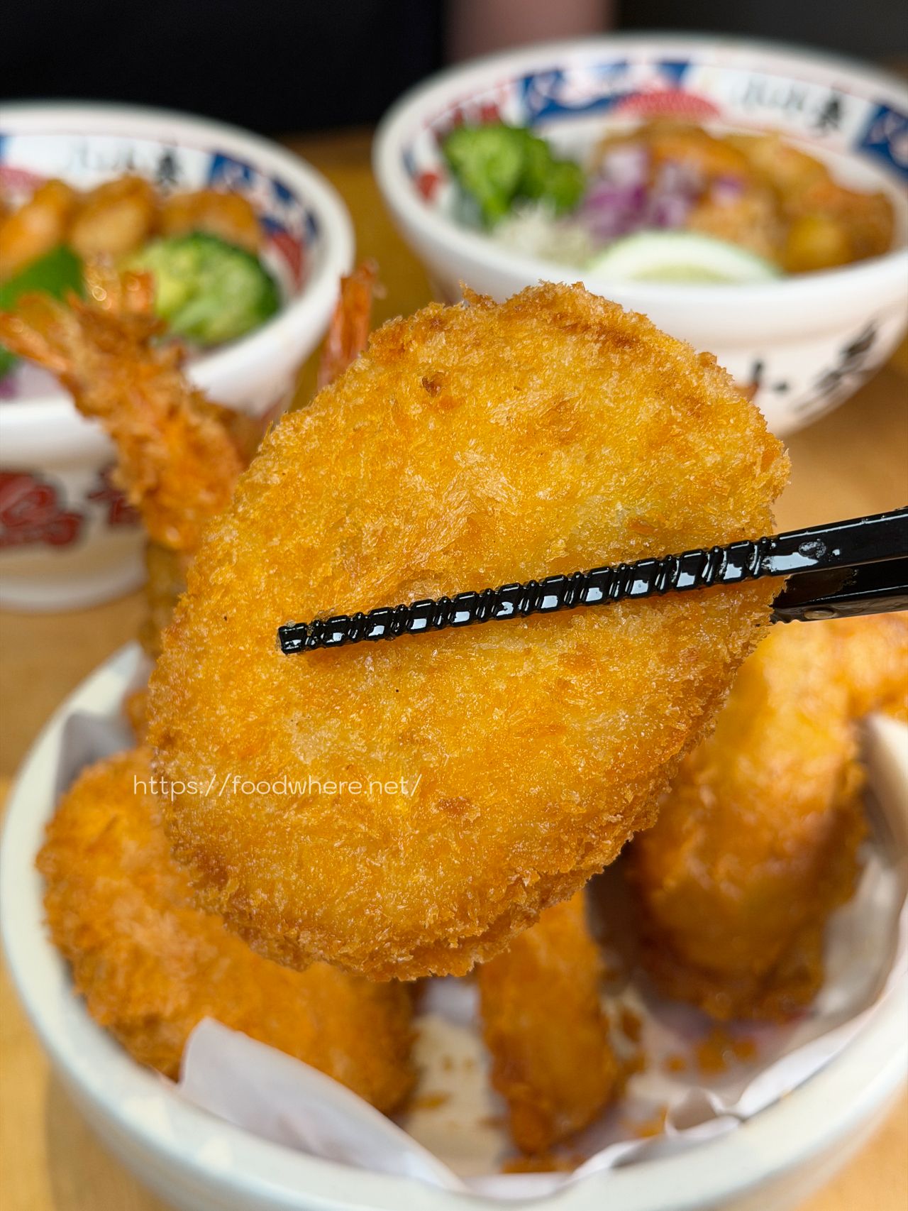 高雄苓雅美食《小小麥》高雄烏龍麵專賣！這碗「蒜奶蝦蝦」真的會讓人一吃上癮 @高雄美食底對