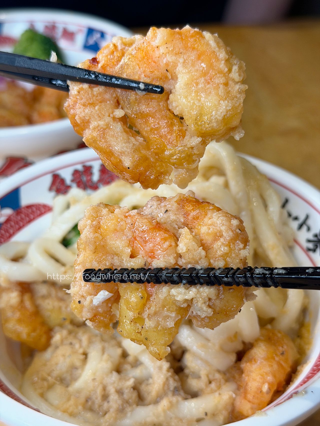 高雄苓雅美食《小小麥》高雄烏龍麵專賣！這碗「蒜奶蝦蝦」真的會讓人一吃上癮 @高雄美食底對