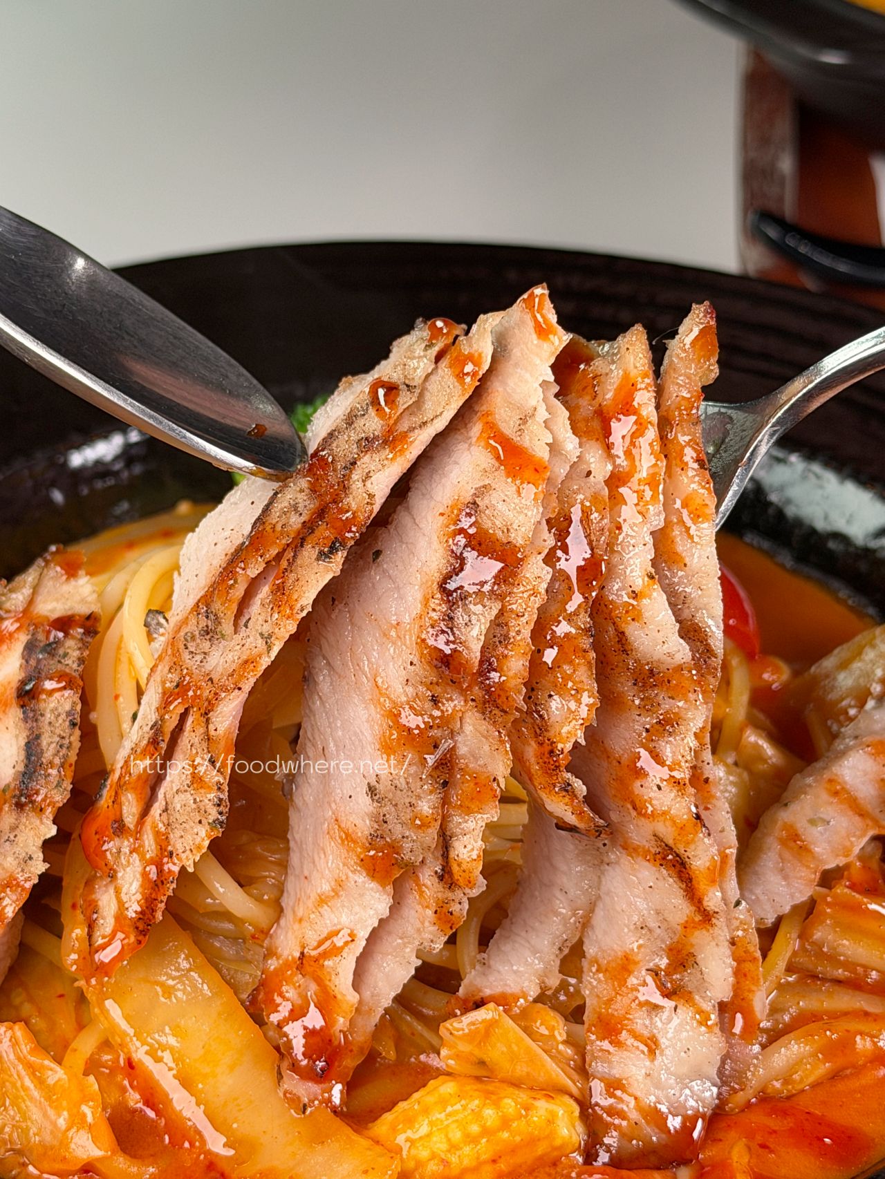 (2026最新菜單)高雄鼓山美食『Green餐廳』隱身農十六的超高 CP 值私藏餐廳！全高雄最便宜的威靈頓牛排就在這 @高雄美食底對