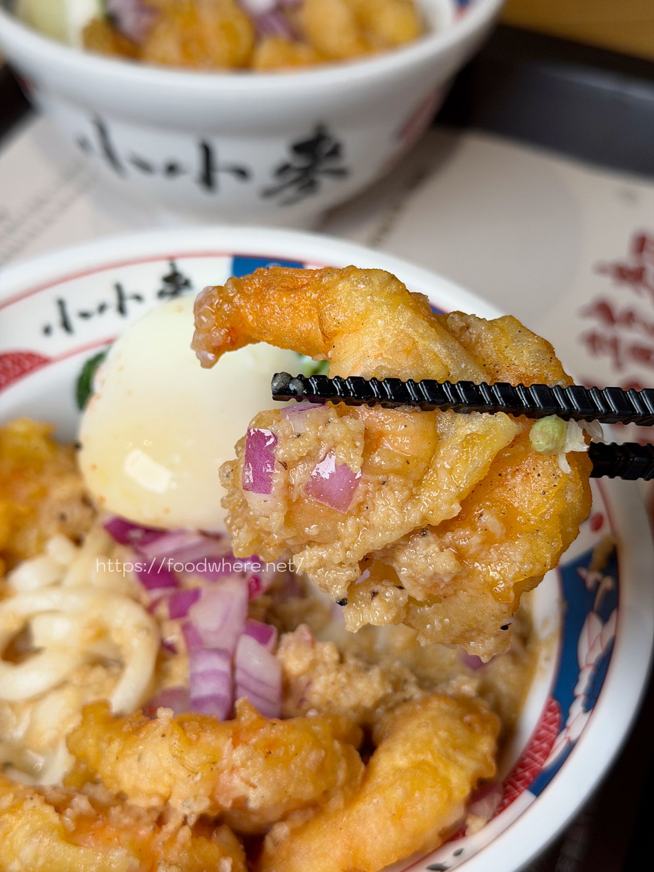 高雄苓雅美食《小小麥》高雄烏龍麵專賣！這碗「蒜奶蝦蝦」真的會讓人一吃上癮 @高雄美食底對