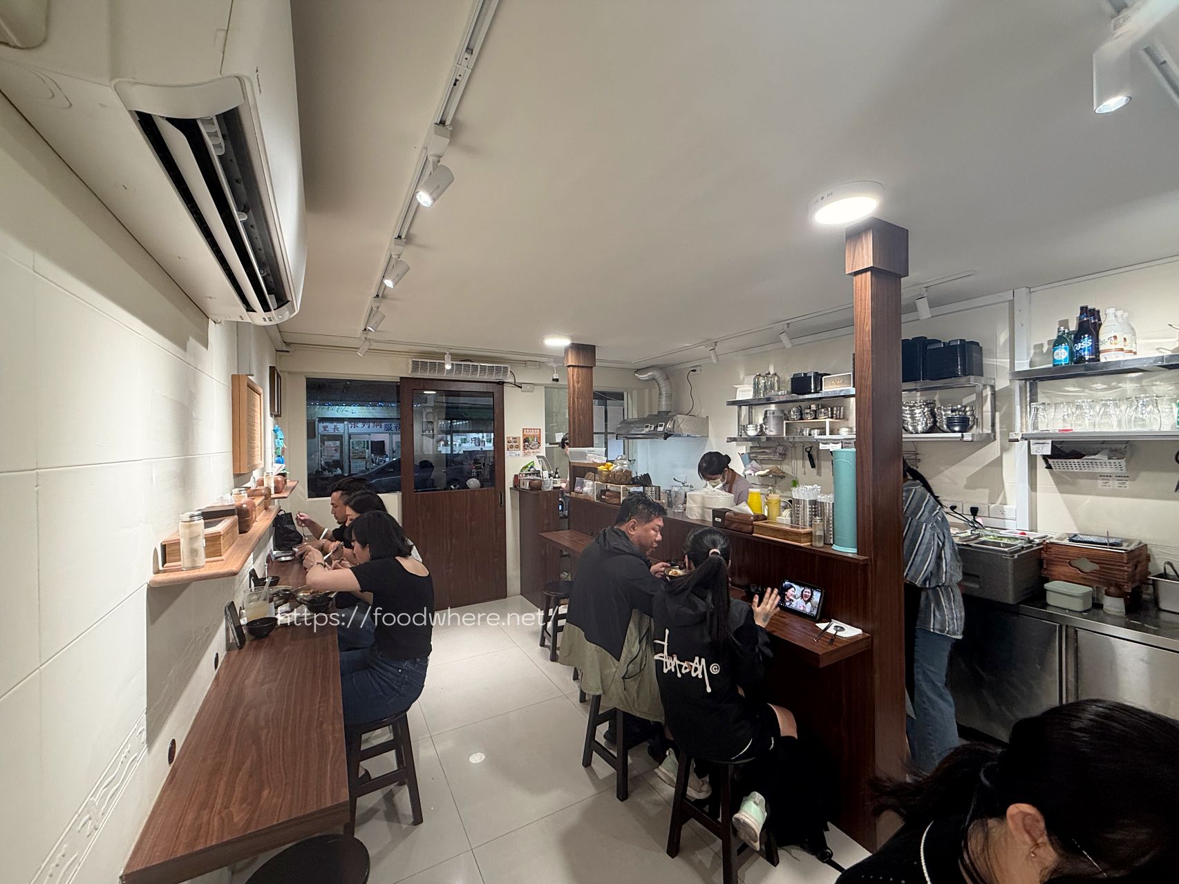 高雄韓式冷麵《雲冷麵屋》隱身金門街的道地韓味，首推超開胃洛神蘿蔔水冷麵！ @高雄美食底對