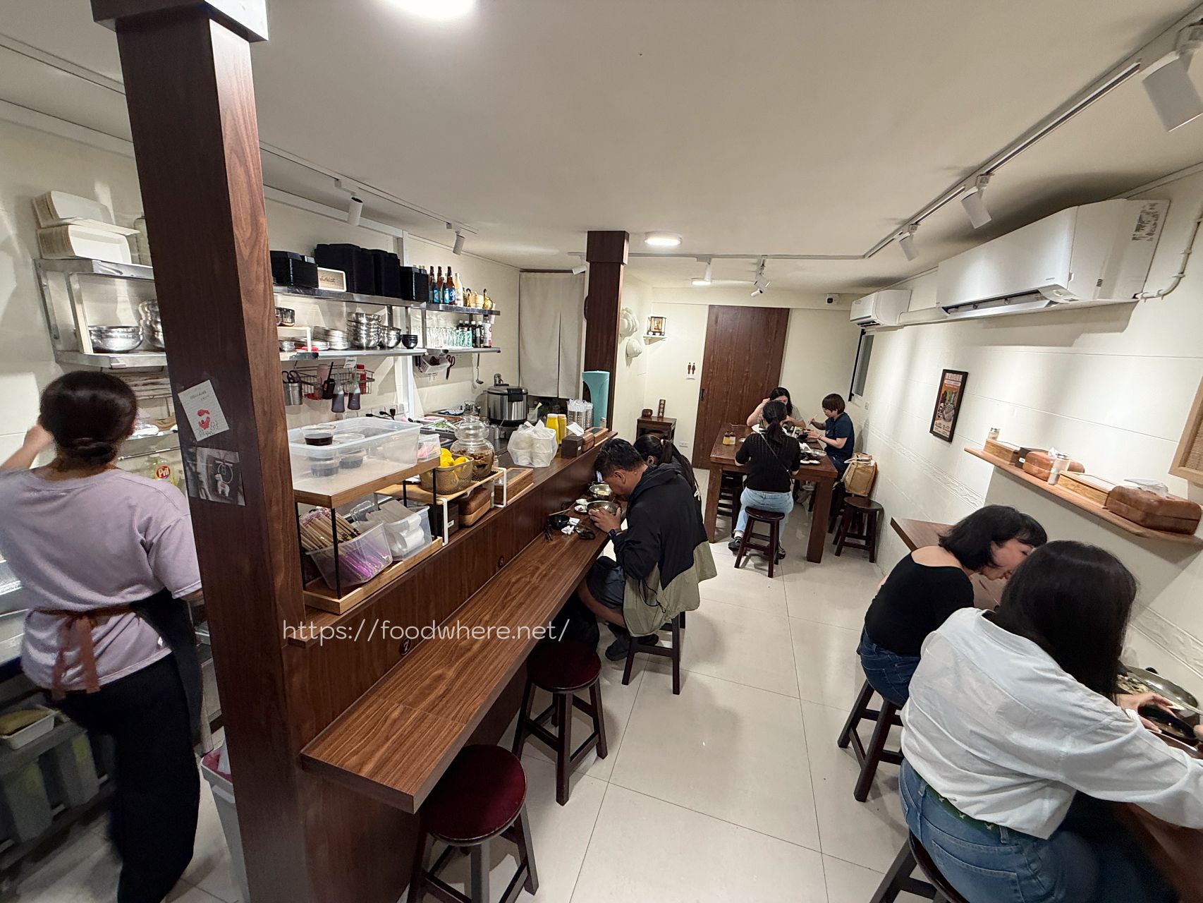 高雄韓式冷麵《雲冷麵屋》隱身金門街的道地韓味，首推超開胃洛神蘿蔔水冷麵！ @高雄美食底對