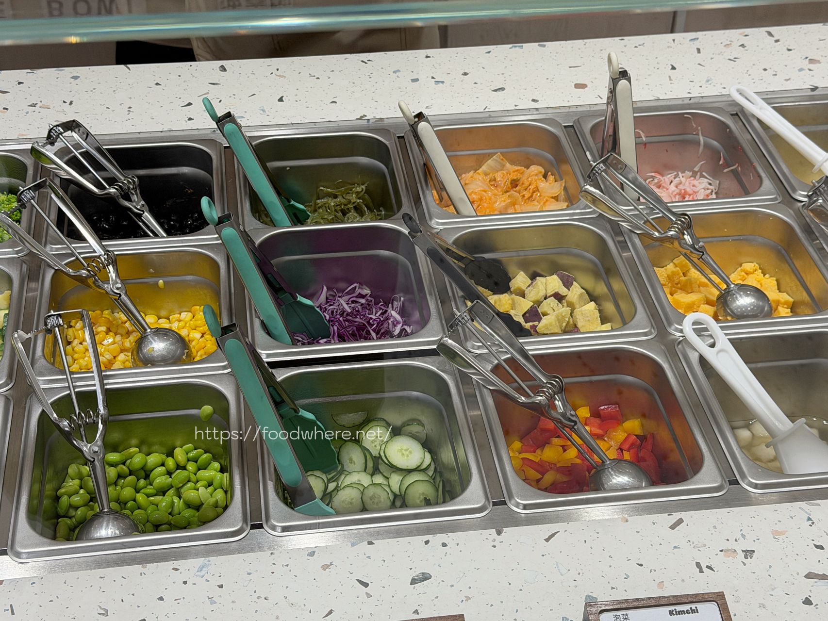 （有菜單）高雄三民美食《MUMU POKE 十全美都店》波奇控愛店開新分店了！環境超 Chill、配料多到選不完 @高雄美食底對