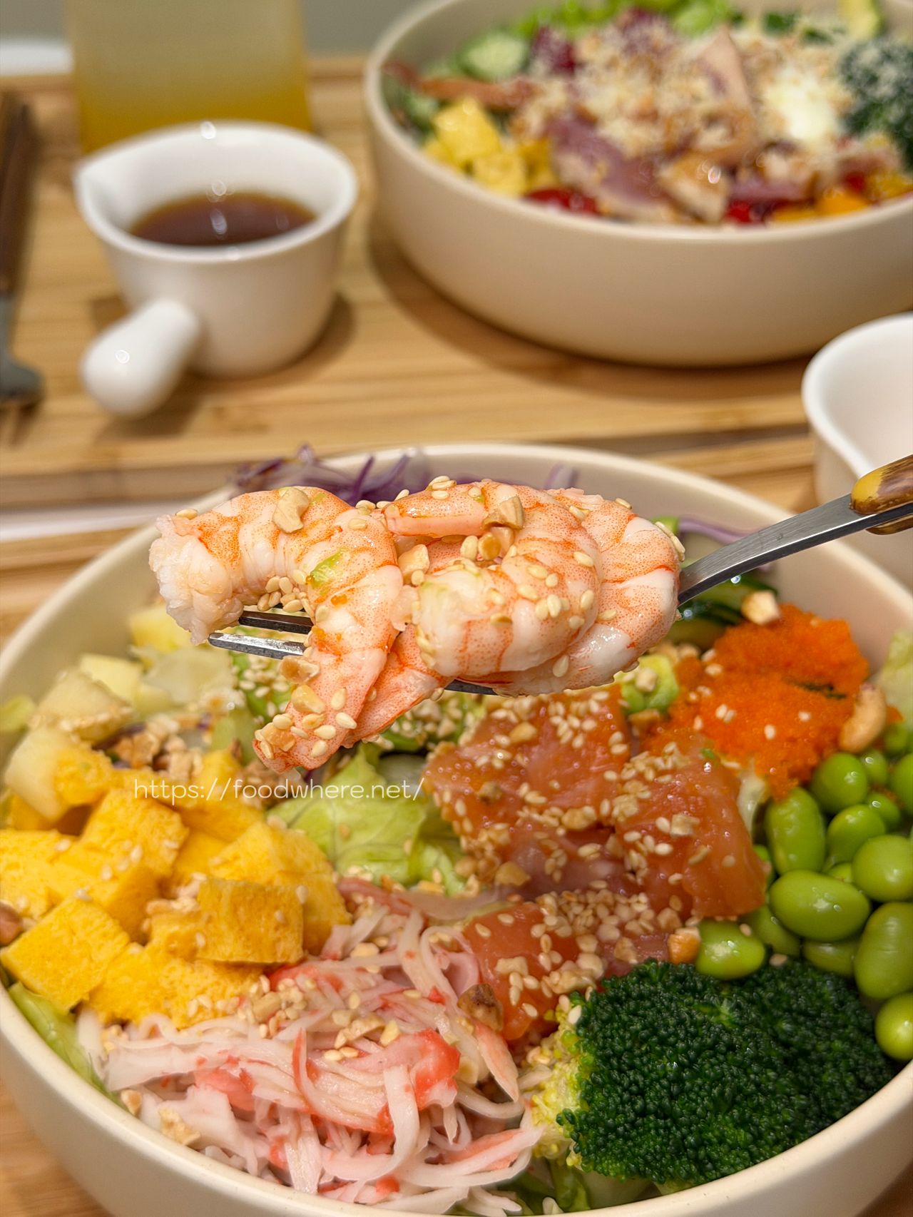 （有菜單）高雄三民美食《MUMU POKE 十全美都店》波奇控愛店開新分店了！環境超 Chill、配料多到選不完 @高雄美食底對