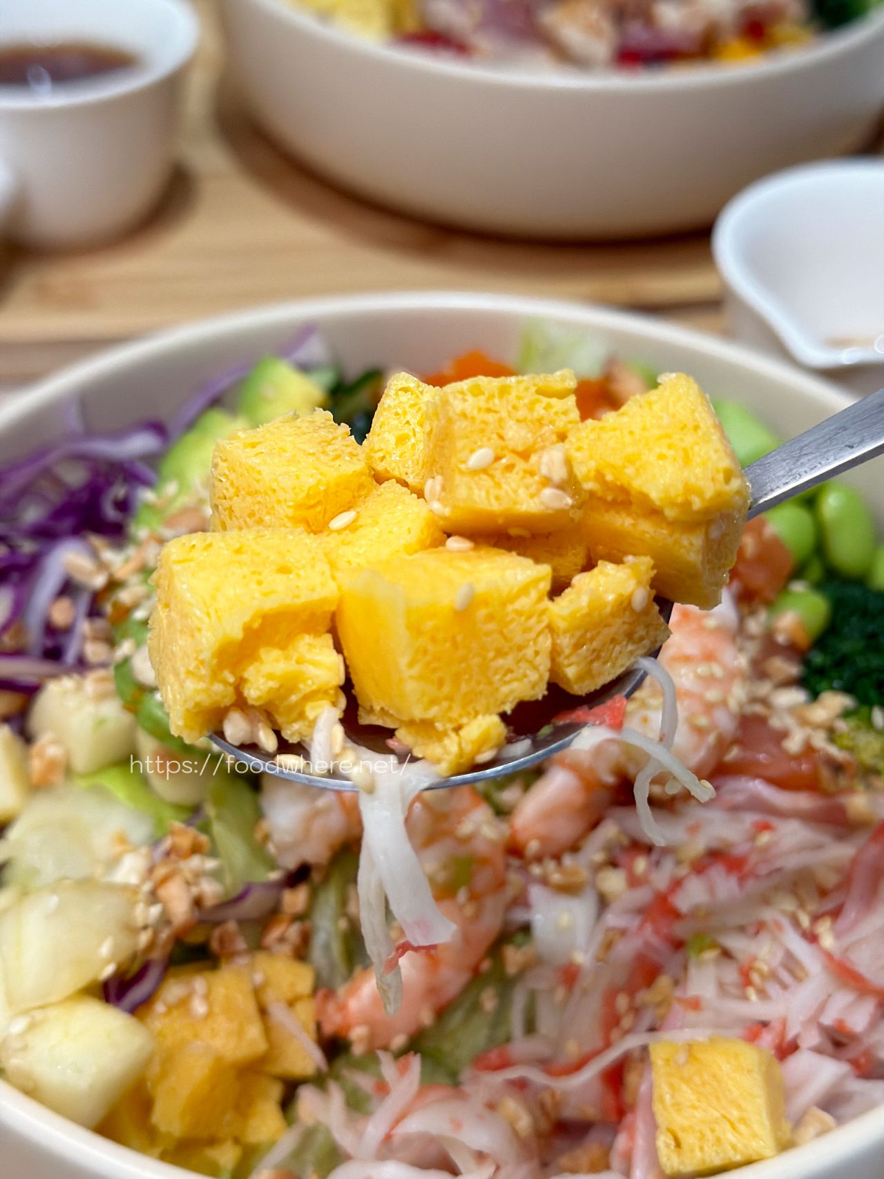 （有菜單）高雄三民美食《MUMU POKE 十全美都店》波奇控愛店開新分店了！環境超 Chill、配料多到選不完 @高雄美食底對