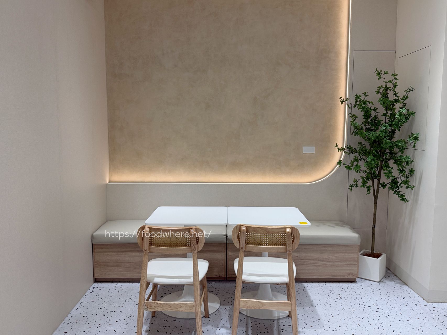 （有菜單）高雄三民美食《MUMU POKE 十全美都店》波奇控愛店開新分店了！環境超 Chill、配料多到選不完 @高雄美食底對