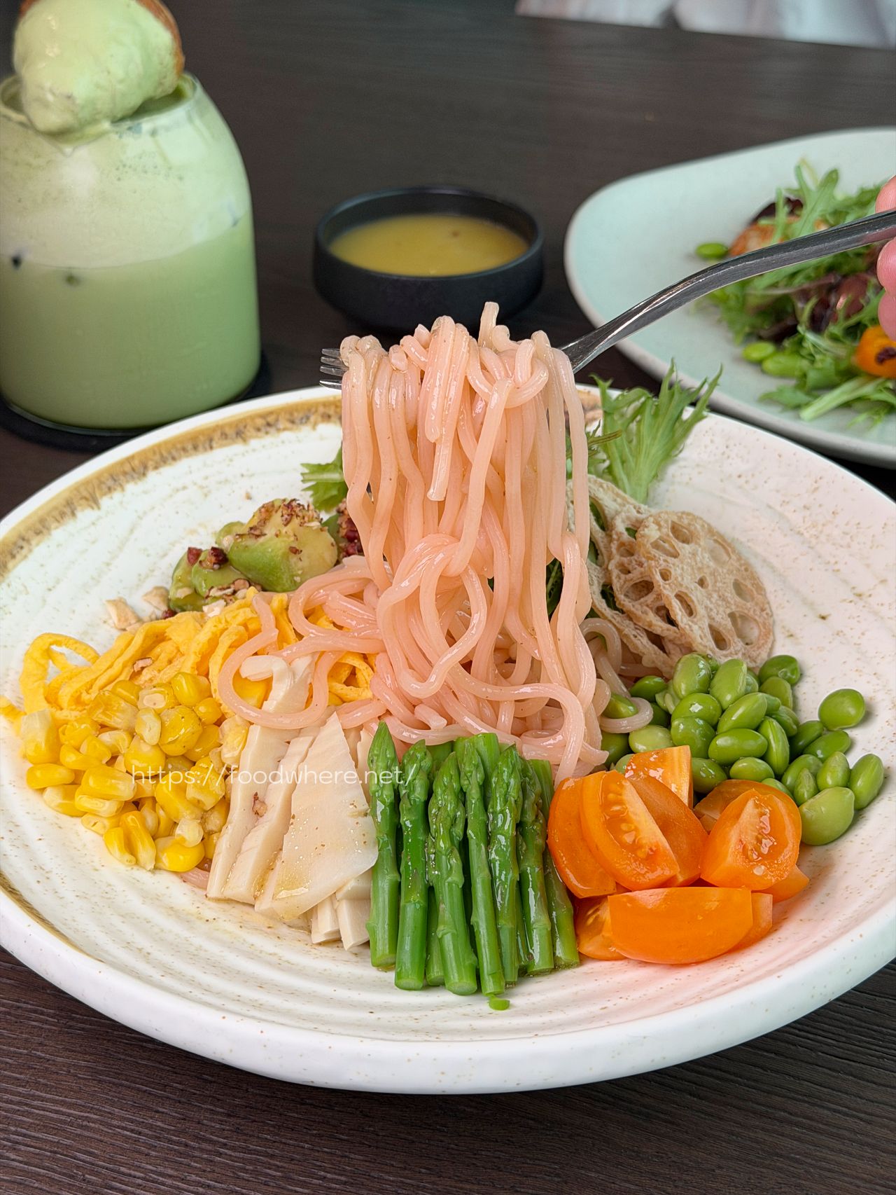 高雄苓雅美食《LAB FE21 遠百店》隱身 17 樓的高空早午餐！霸氣龍蝦石斑粥與精緻母親節套餐 @高雄美食底對