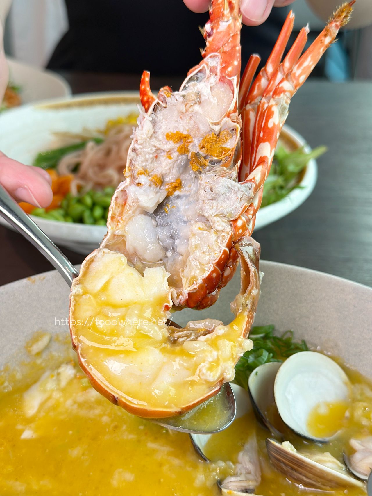 高雄苓雅美食《LAB FE21 遠百店》隱身 17 樓的高空早午餐！霸氣龍蝦石斑粥與精緻母親節套餐 @高雄美食底對