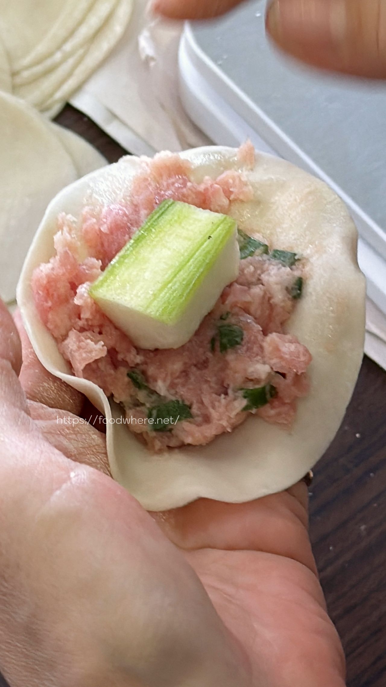 (有菜單)高雄宵夜 超爆汁罐湯包《古猗園灌湯包》開到凌晨1點的罪惡美食，夜貓子直接收藏 @高雄美食底對